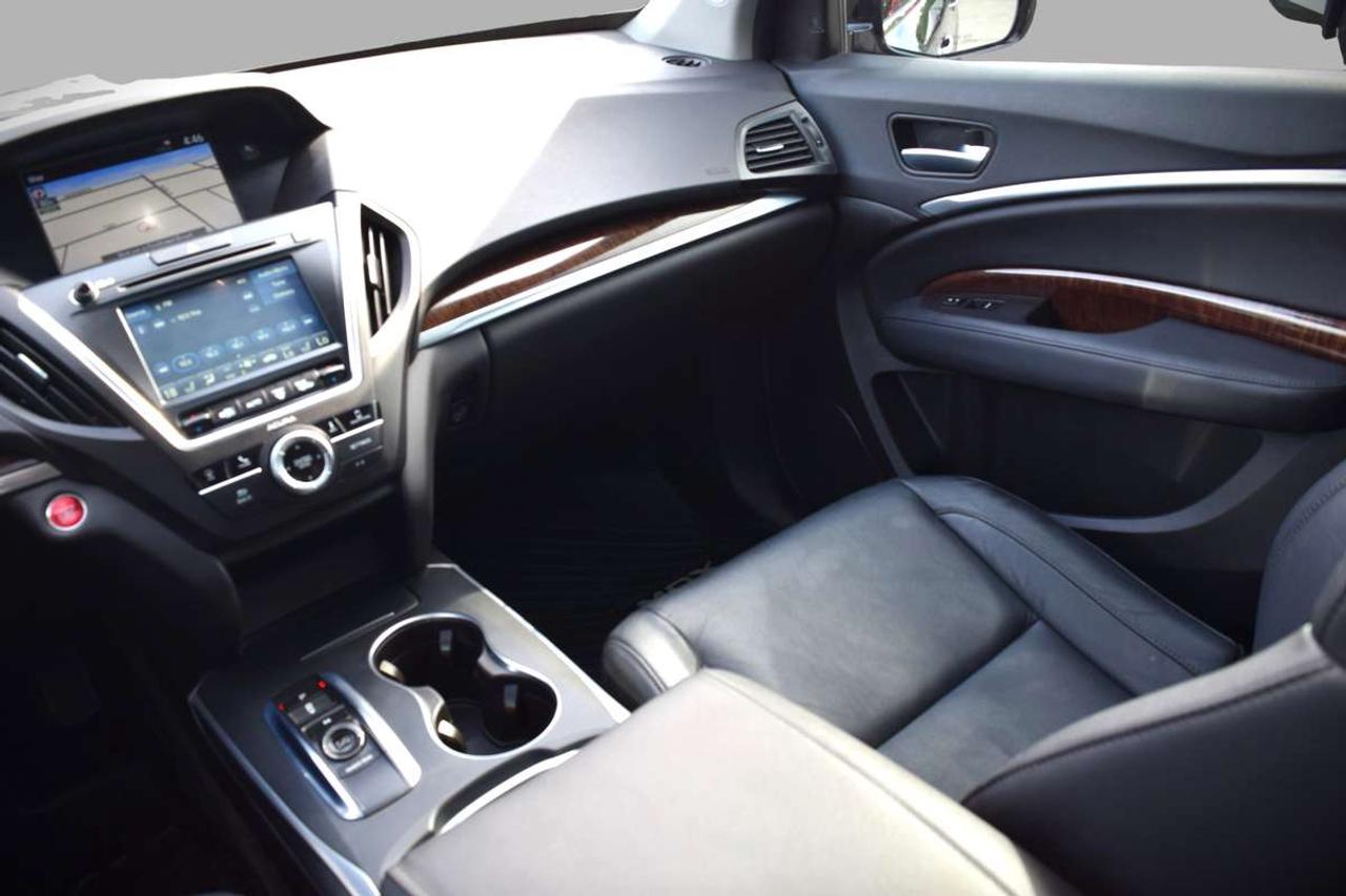 2018 Acura MDX Technology AWD Photo