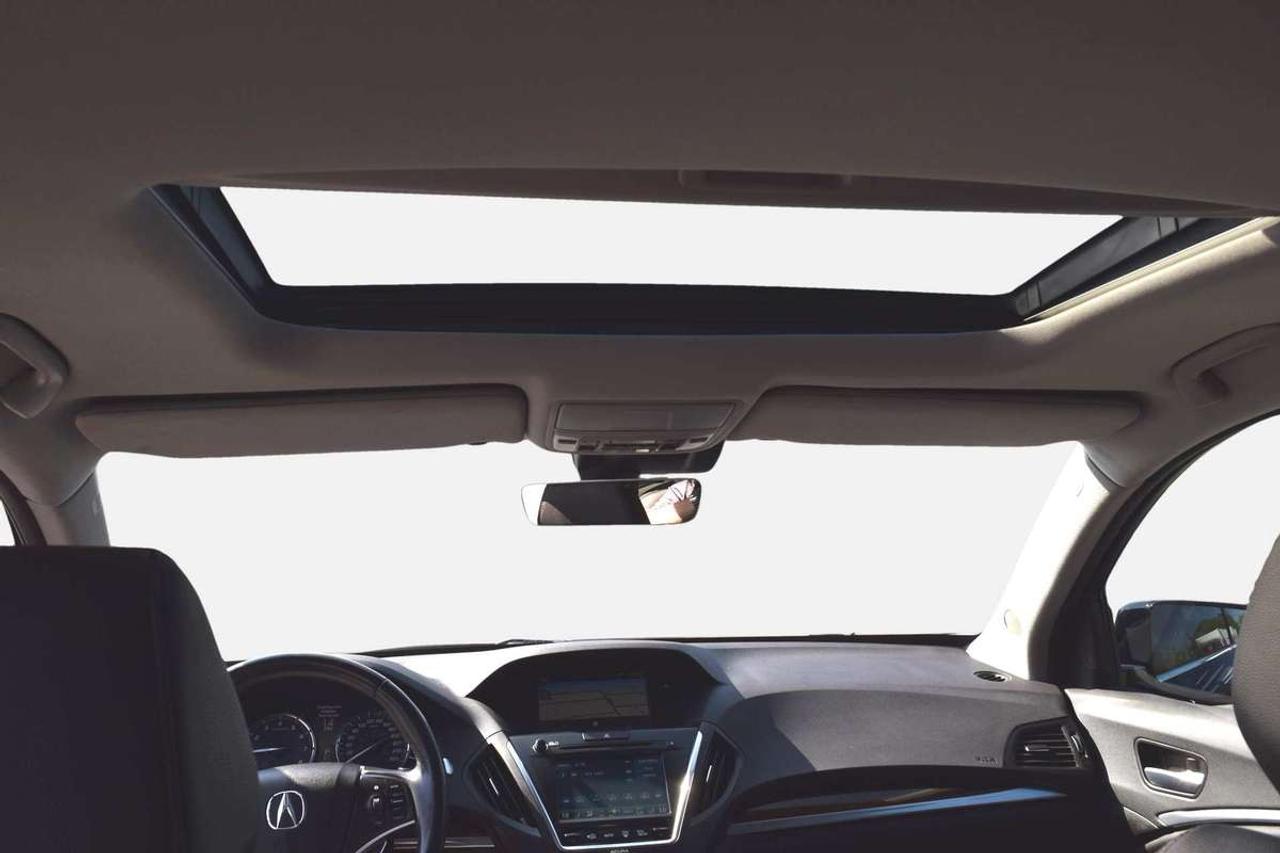 2018 Acura MDX Technology AWD Photo