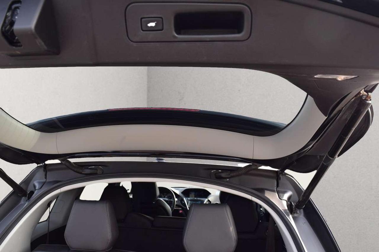2018 Acura MDX Technology AWD Photo