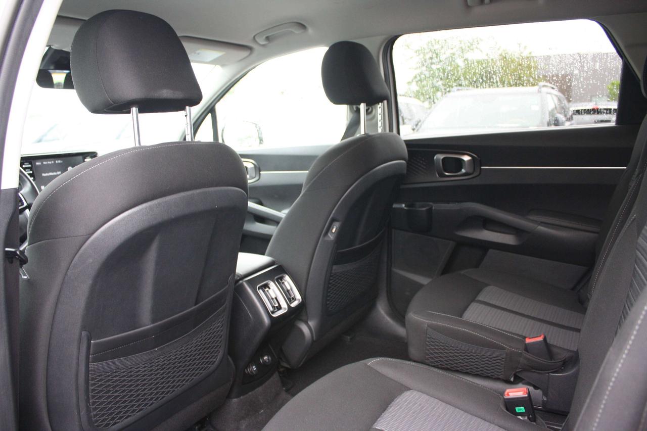 2023 Kia Sorento Hybrid / AWD / Heated Seats / Blind Spot Photo
