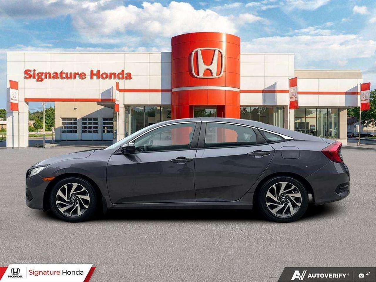 2018 Honda Civic SE Photo2