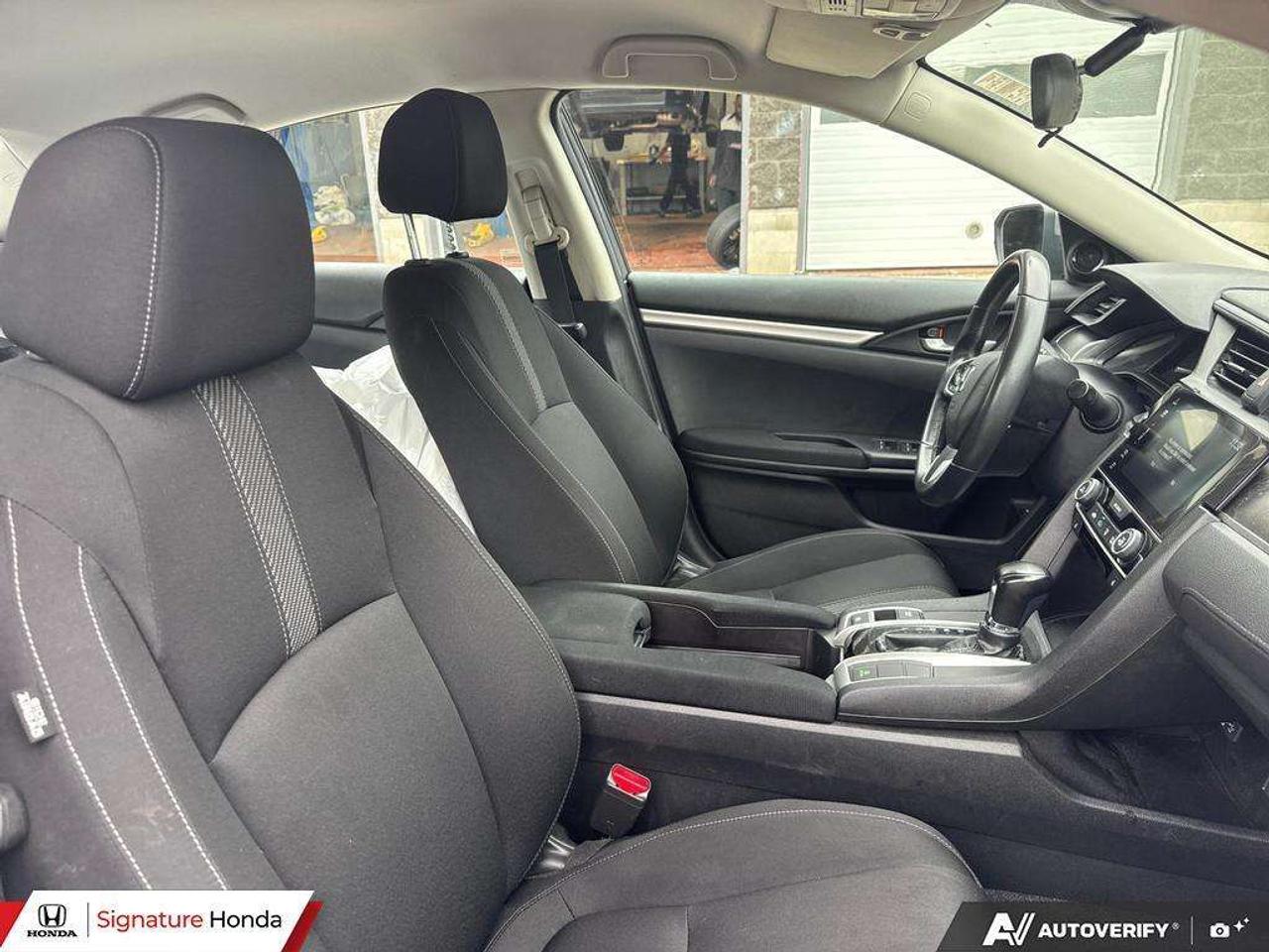 2018 Honda Civic SE Photo
