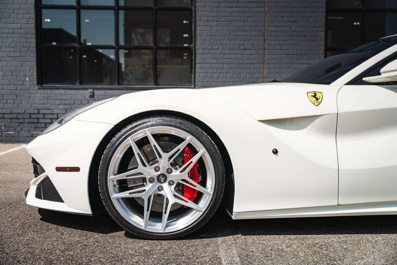 2014 Ferrari F12 2dr Cpe Photo