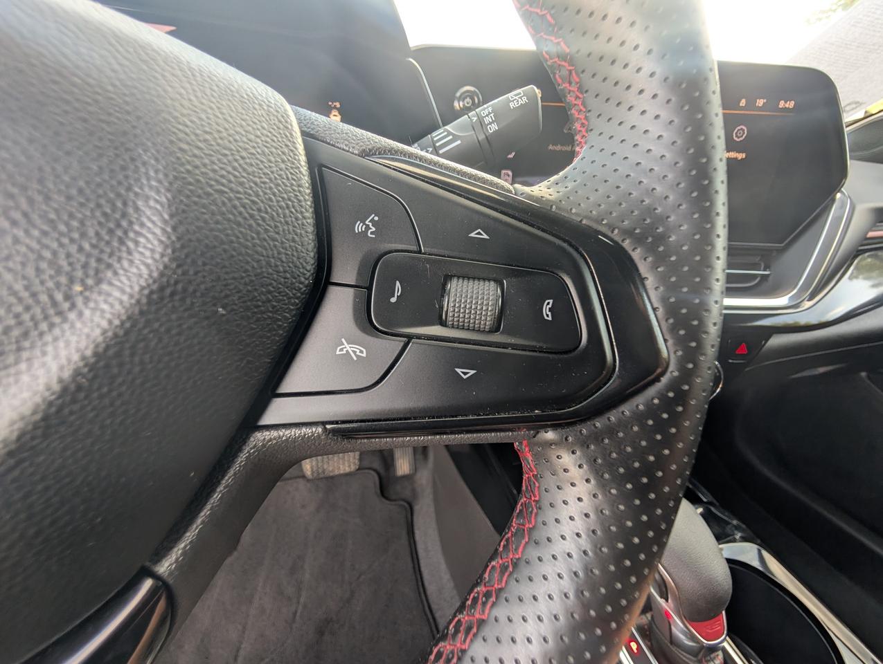 2025 Chevrolet Trax 2RS 4dr Front-Wheel Drive Photo