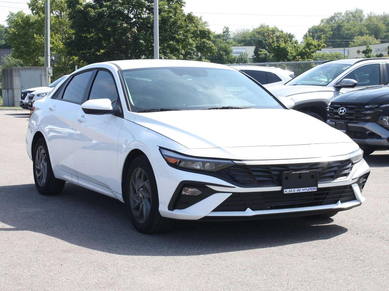 2026 Hyundai Elantra Preferred / Heated Seats / Blind Spot / CarPlay Photo2