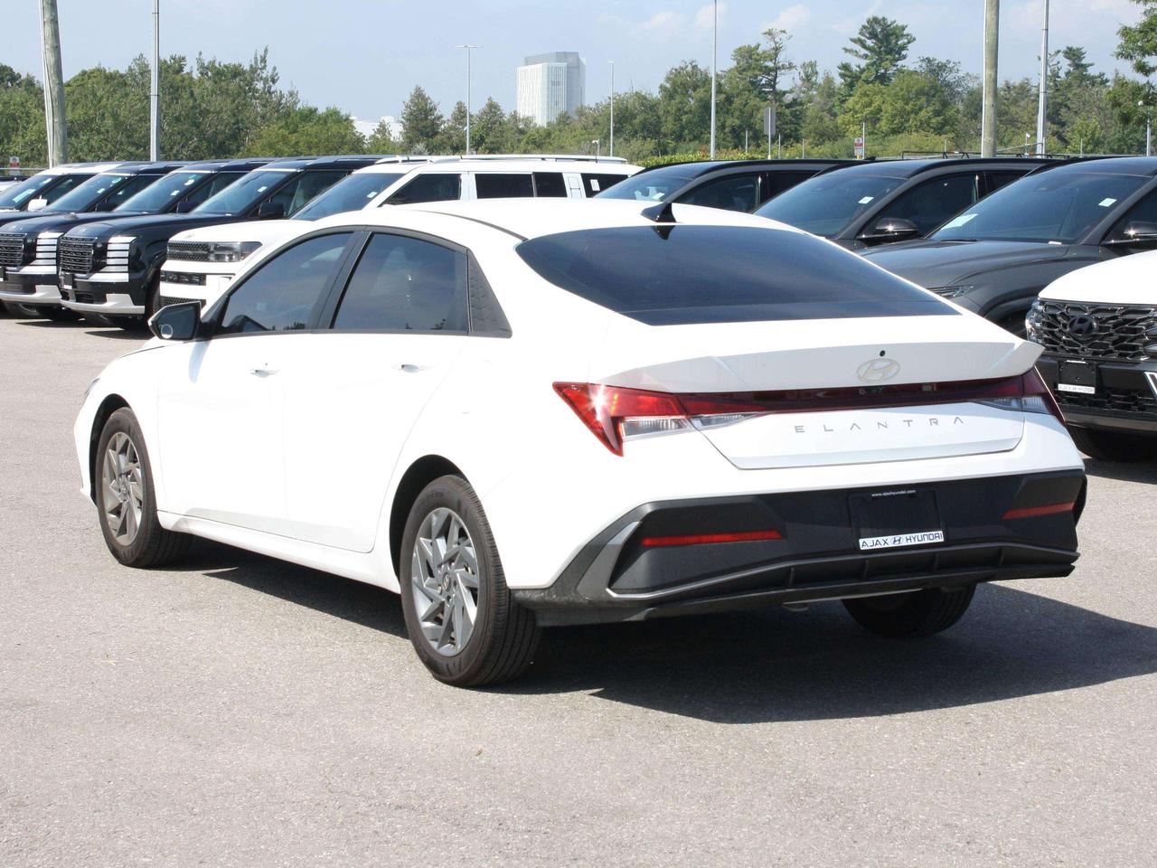 2026 Hyundai Elantra Preferred / Heated Seats / Blind Spot / CarPlay Photo