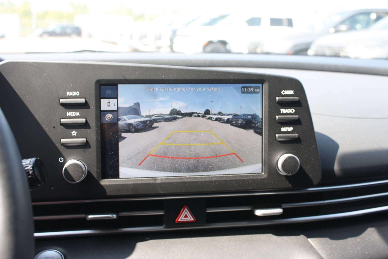 2026 Hyundai Elantra Preferred / Heated Seats / Blind Spot / CarPlay Photo