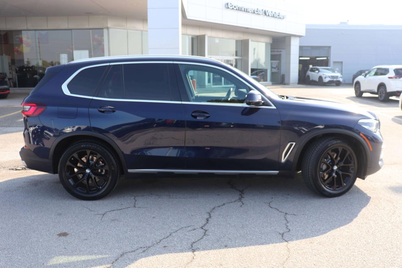 2022 BMW X5 xDrive40i  Premium Enhanced  New Tires  New Brakes Photo