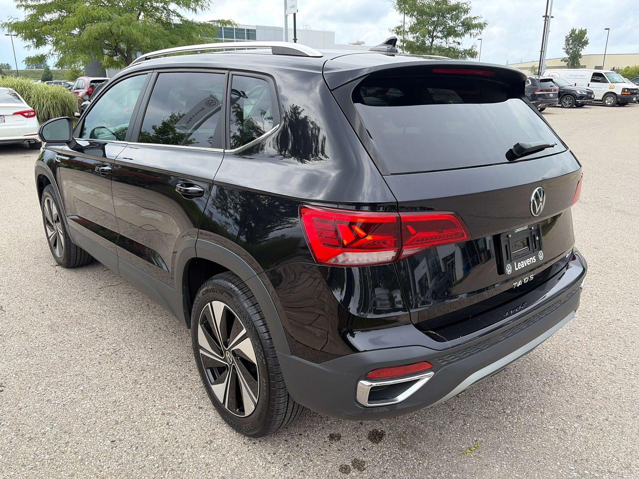 2024 Volkswagen Taos Comfortline Photo