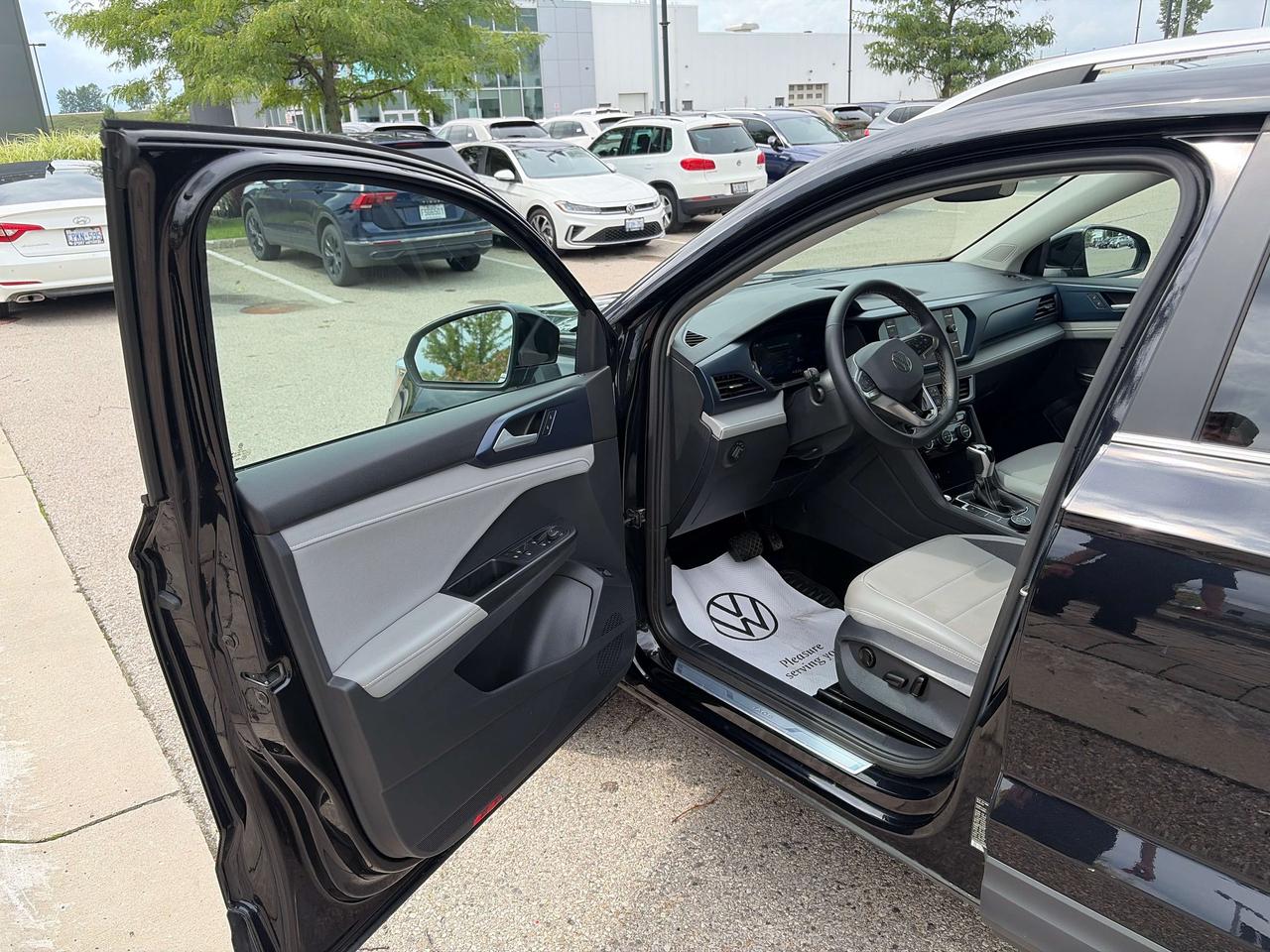 2024 Volkswagen Taos Comfortline Photo