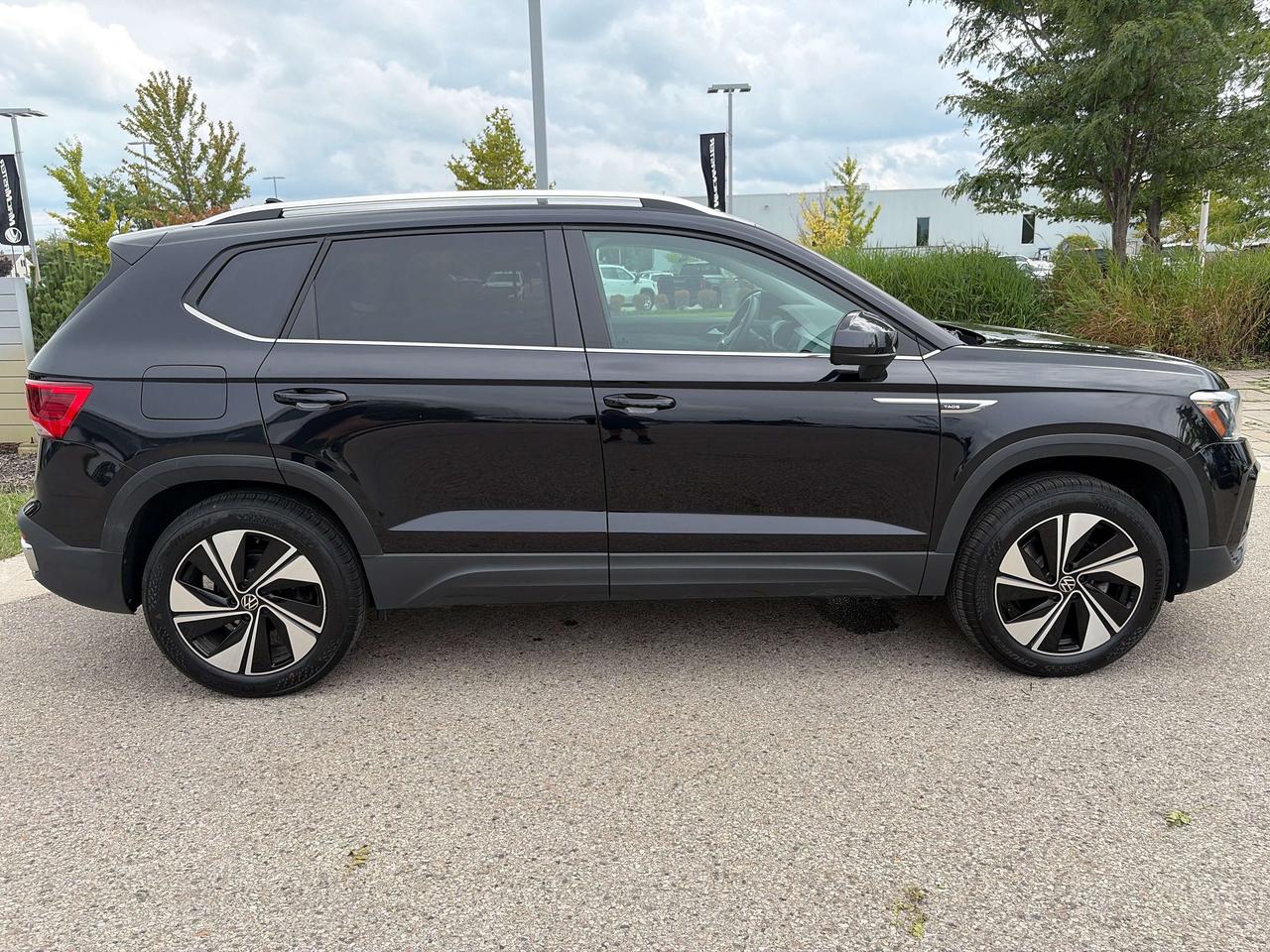 2024 Volkswagen Taos Comfortline Photo