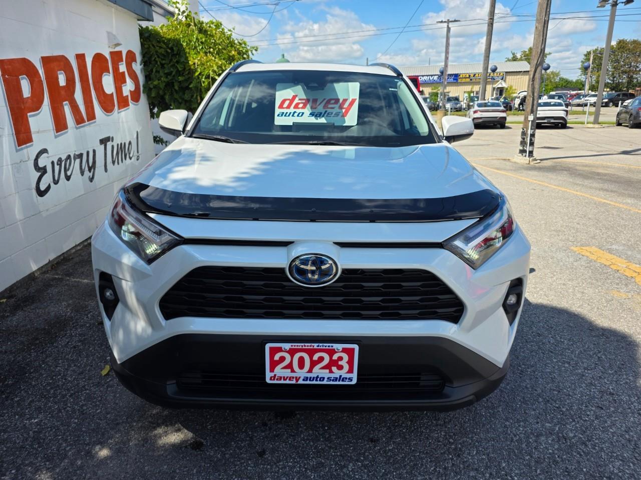 2023 Toyota RAV4 Hybrid XLE 4dr All-Wheel Drive Photo5