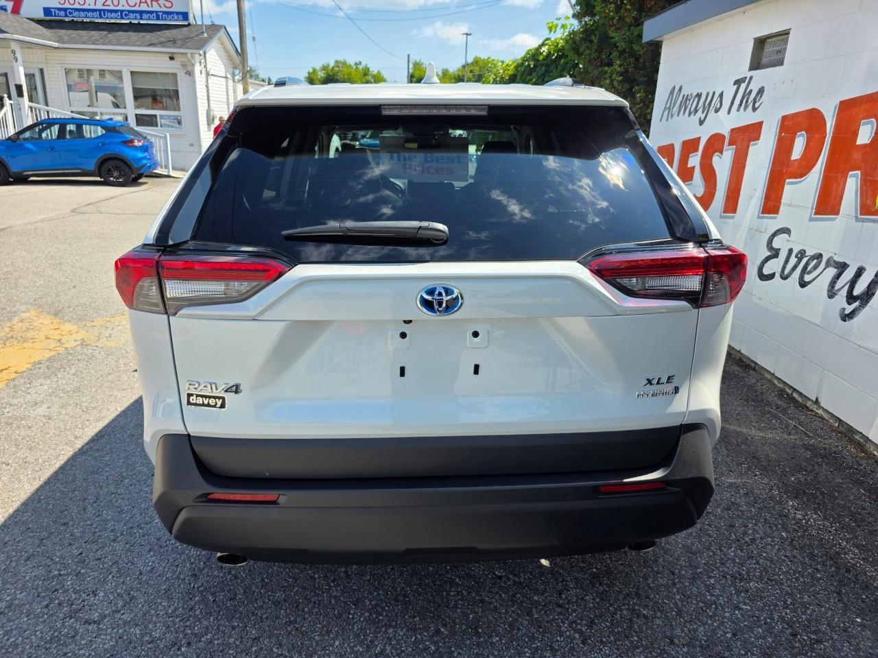 2023 Toyota RAV4 Hybrid XLE 4dr All-Wheel Drive Photo