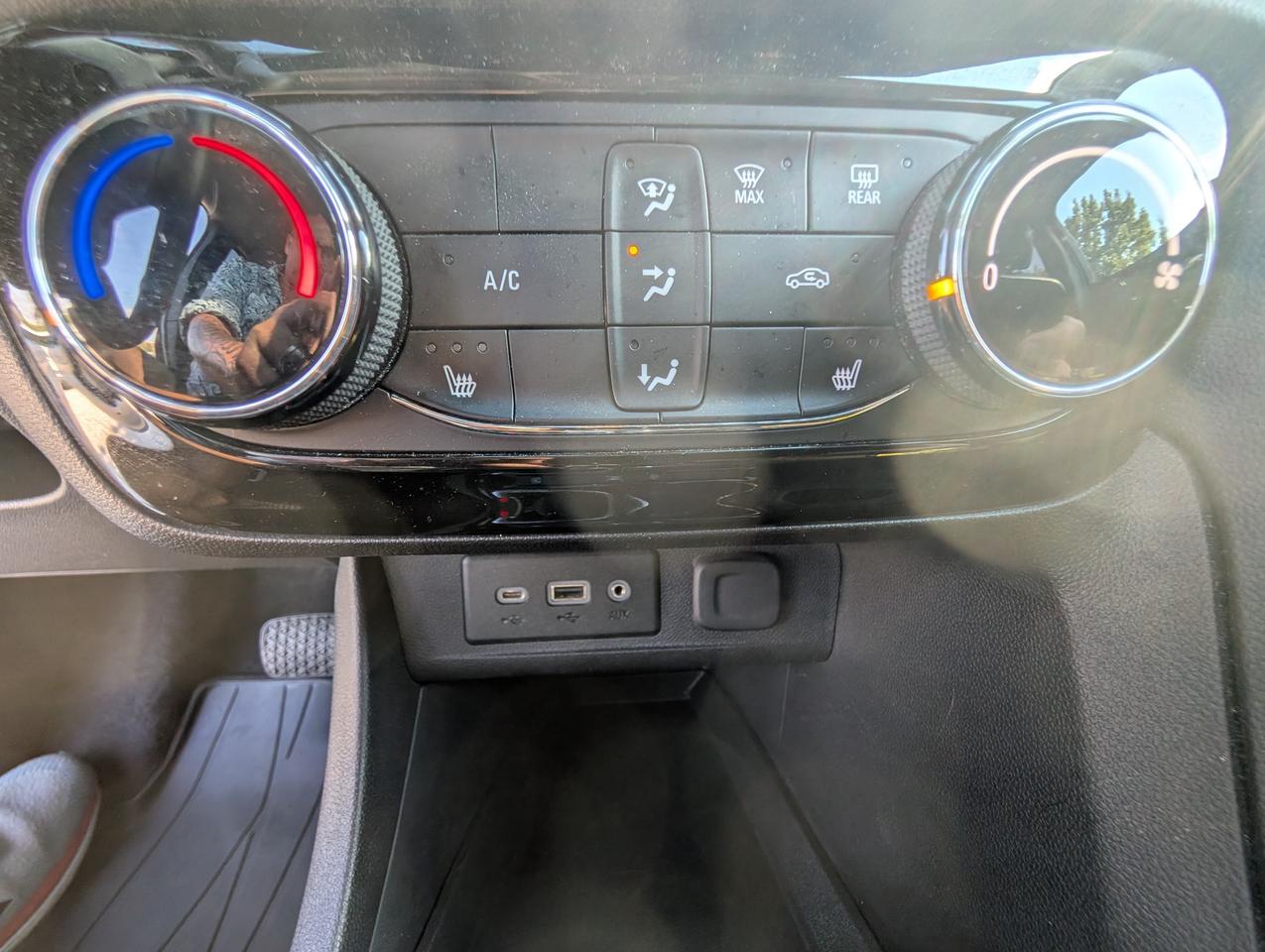 2022 Buick Encore GX Preferred Front-Wheel Drive Photo