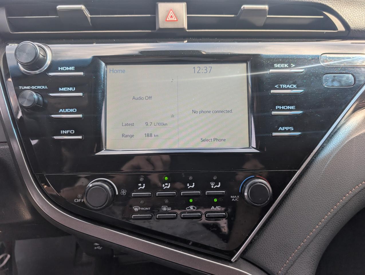 2018 Toyota Camry LE 4DR SEDAN Photo