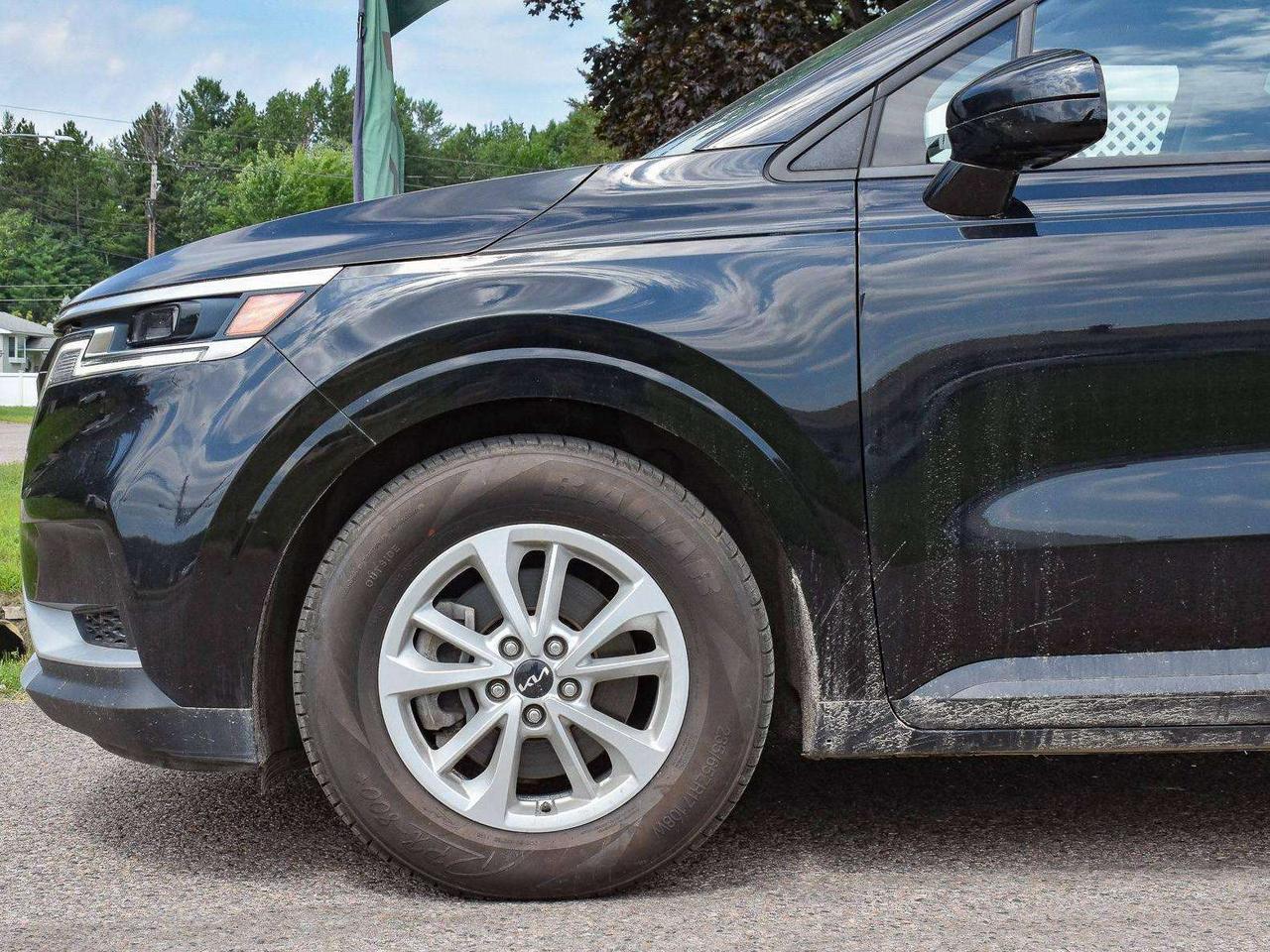 2024 Kia Carnival LX Photo