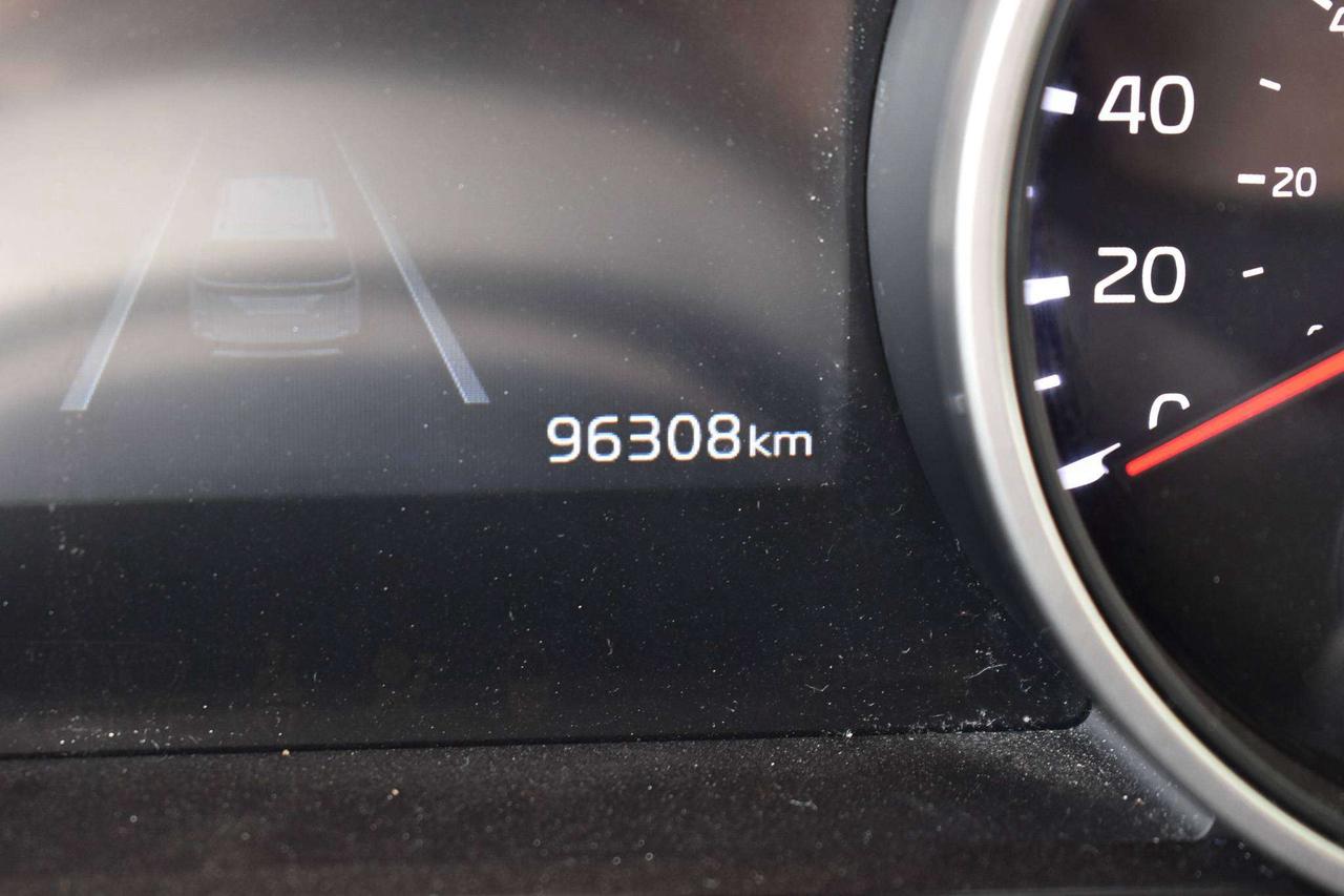 2024 Kia Carnival LX Photo