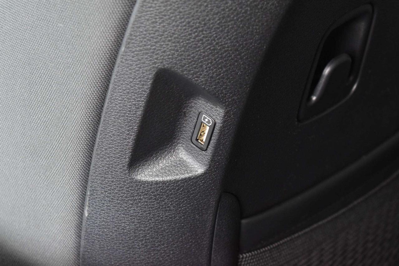 2024 Kia Carnival LX Photo