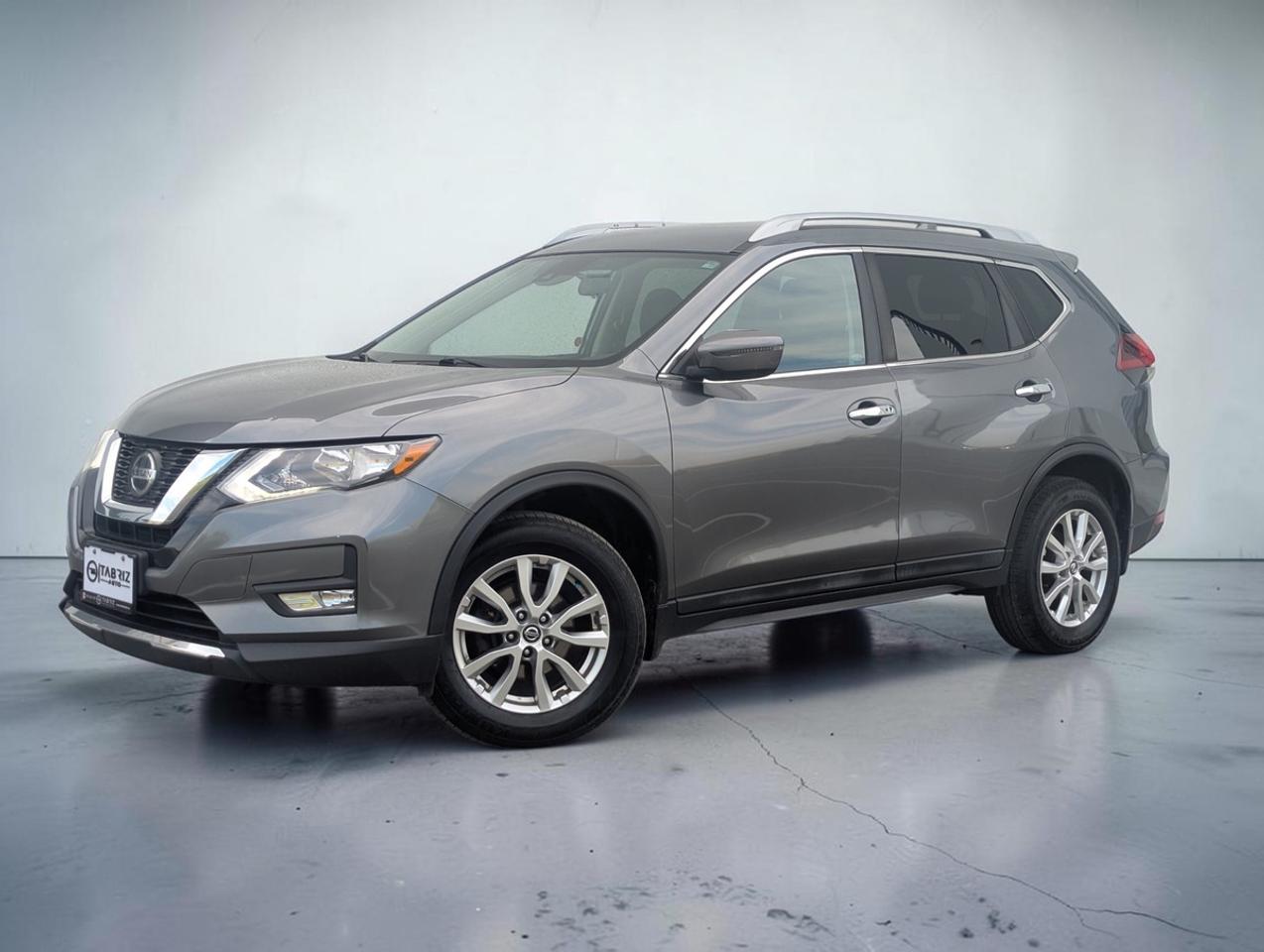 2019 Nissan Rogue SV/AWD/ACC/BSM/AppleCarPlay Photo2
