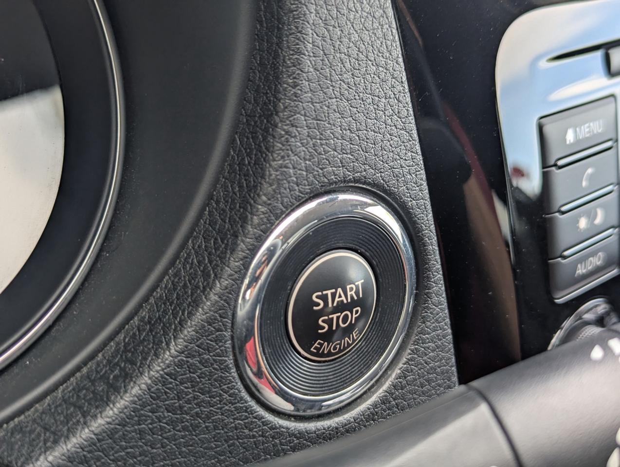 2019 Nissan Rogue SV/AWD/ACC/BSM/AppleCarPlay Photo
