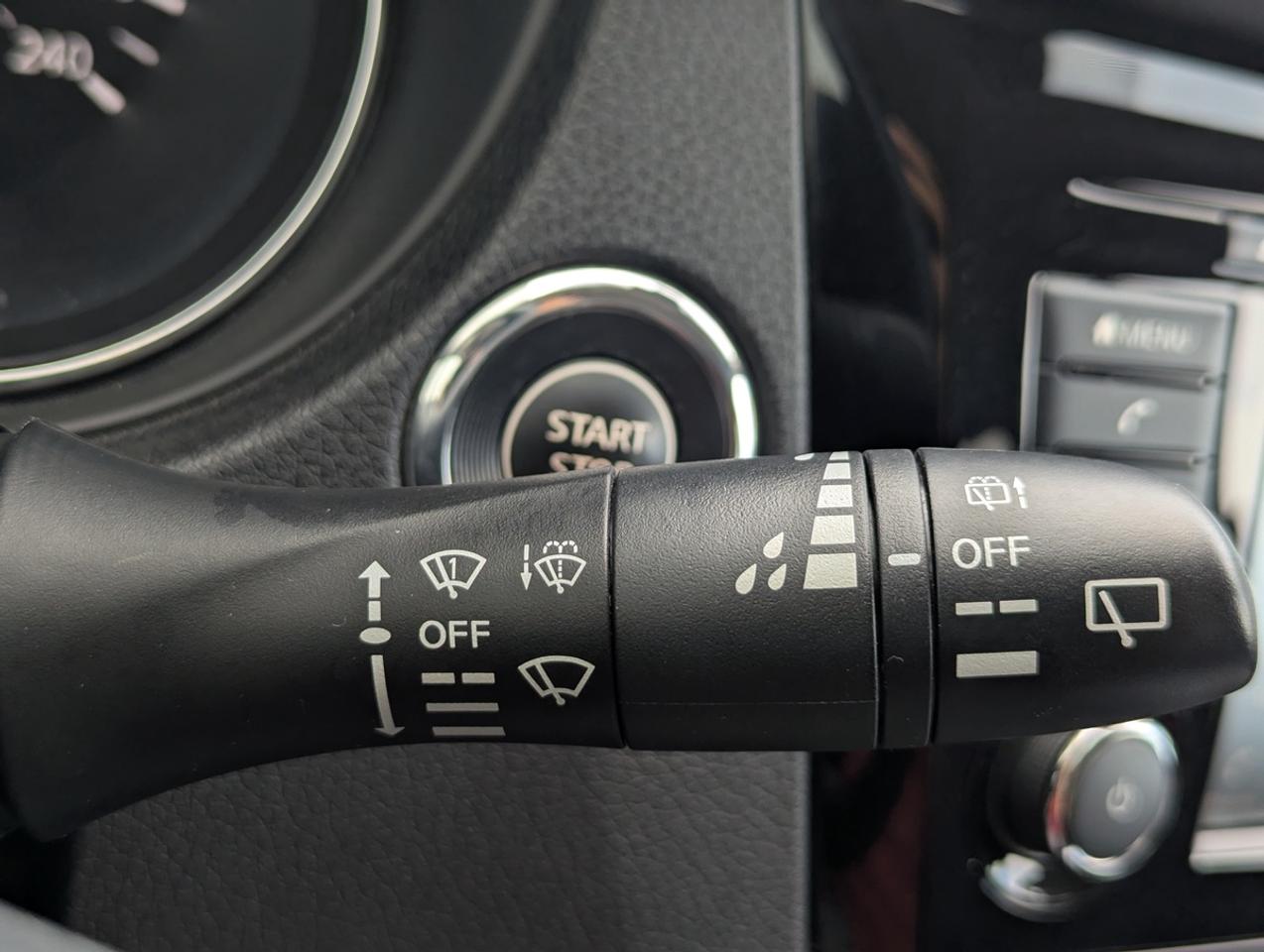 2019 Nissan Rogue SV/AWD/ACC/BSM/AppleCarPlay Photo