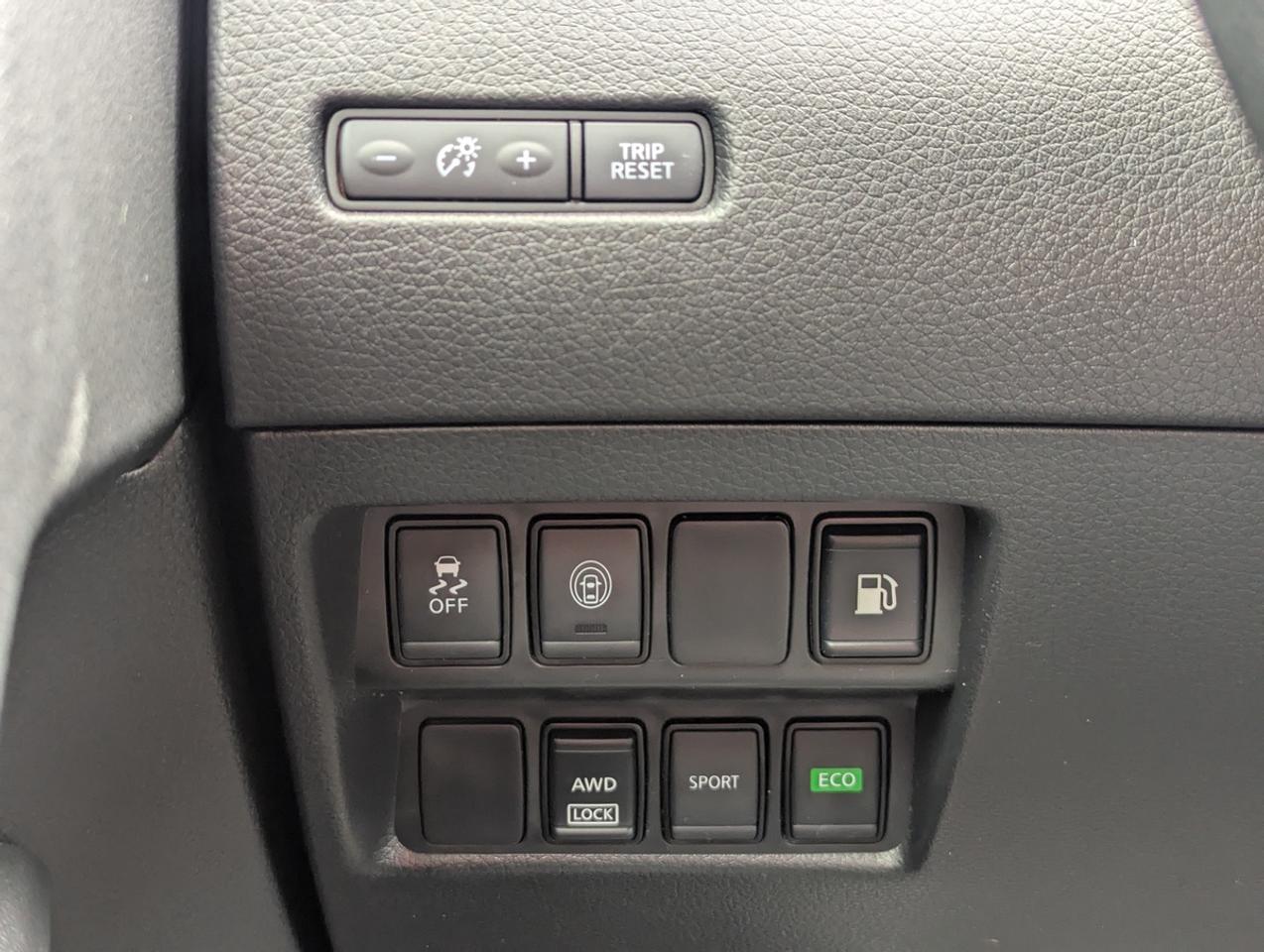 2019 Nissan Rogue SV/AWD/ACC/BSM/AppleCarPlay Photo