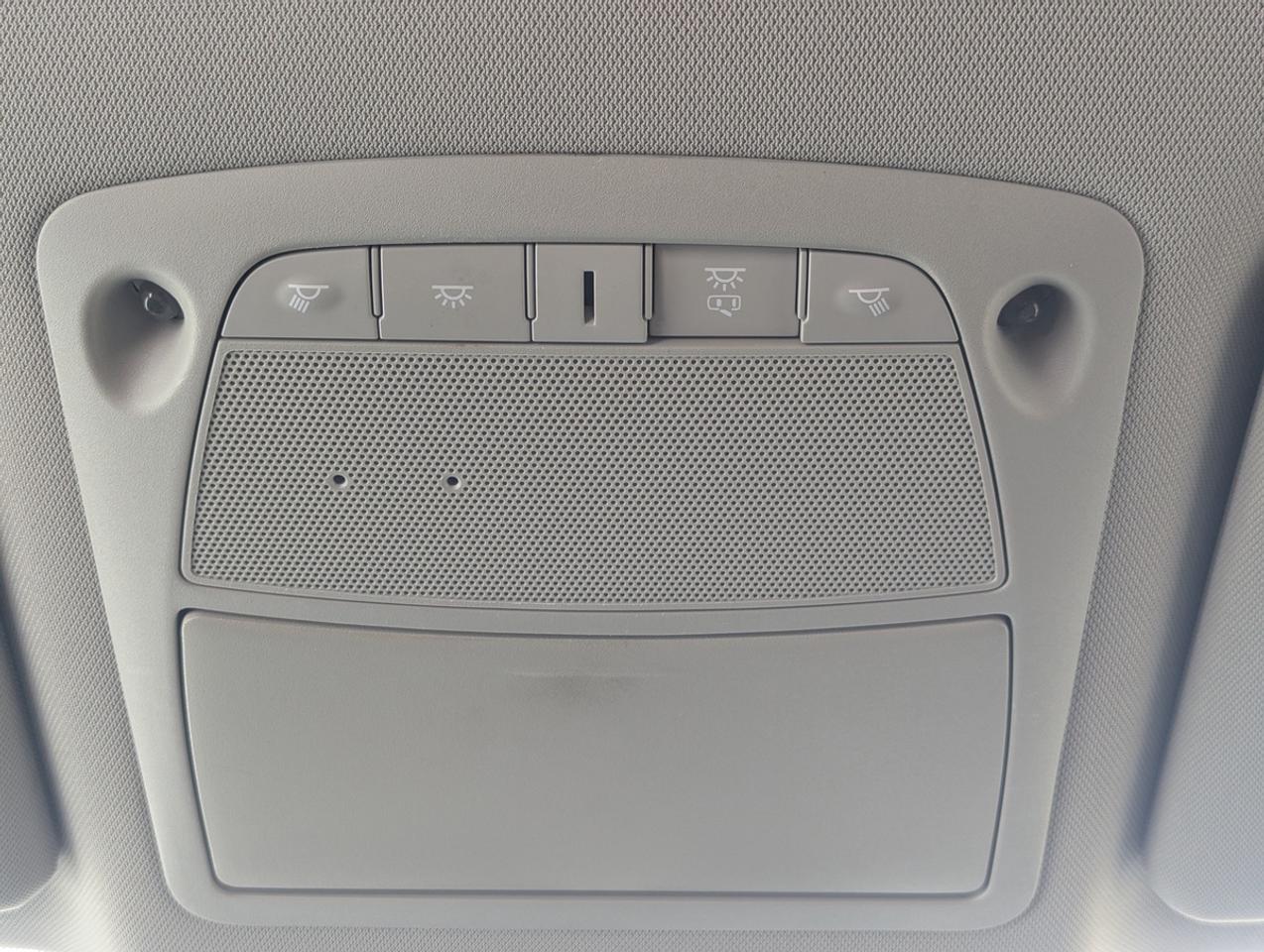 2019 Nissan Rogue SV/AWD/ACC/BSM/AppleCarPlay Photo