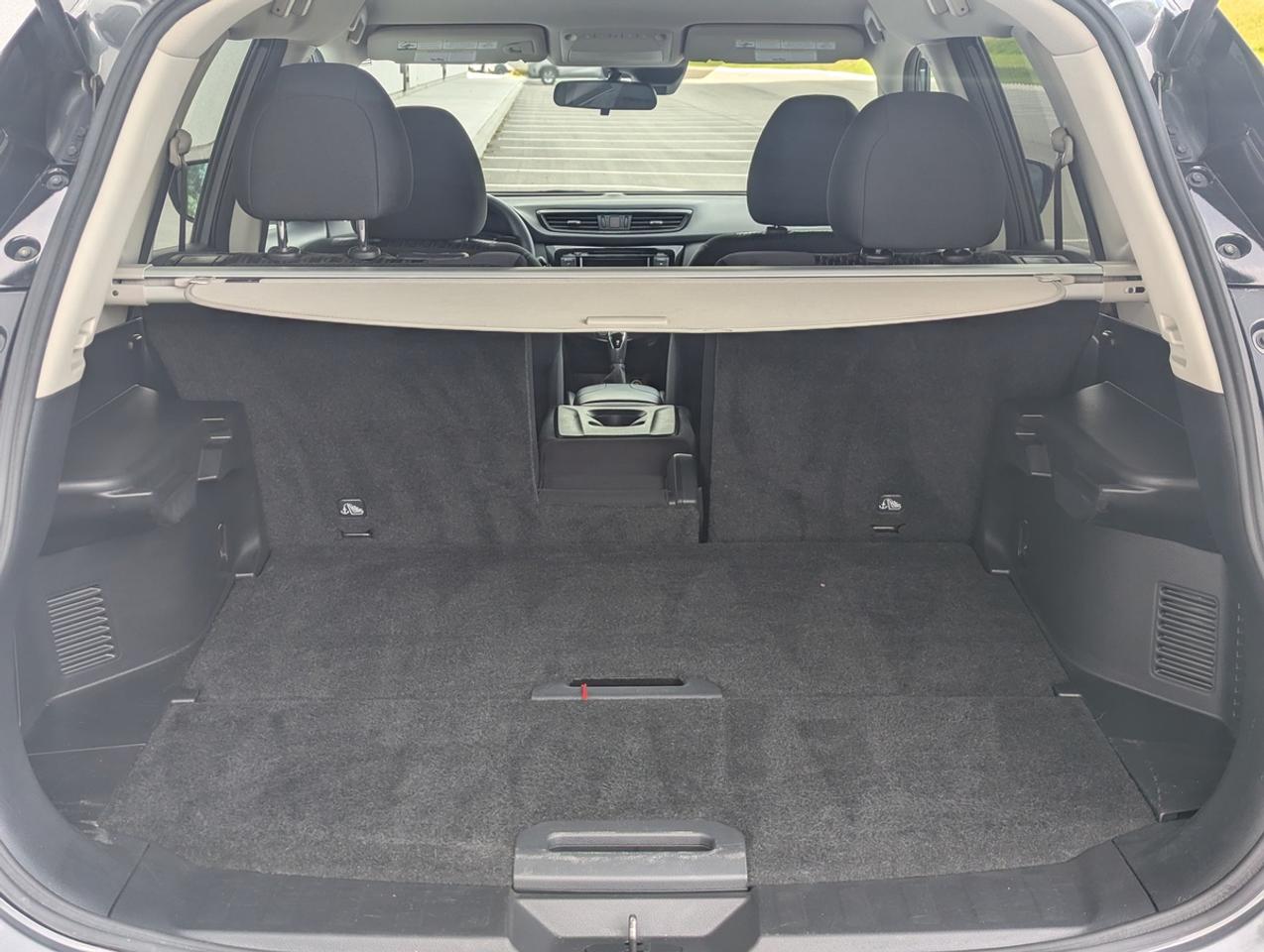 2019 Nissan Rogue SV/AWD/ACC/BSM/AppleCarPlay Photo