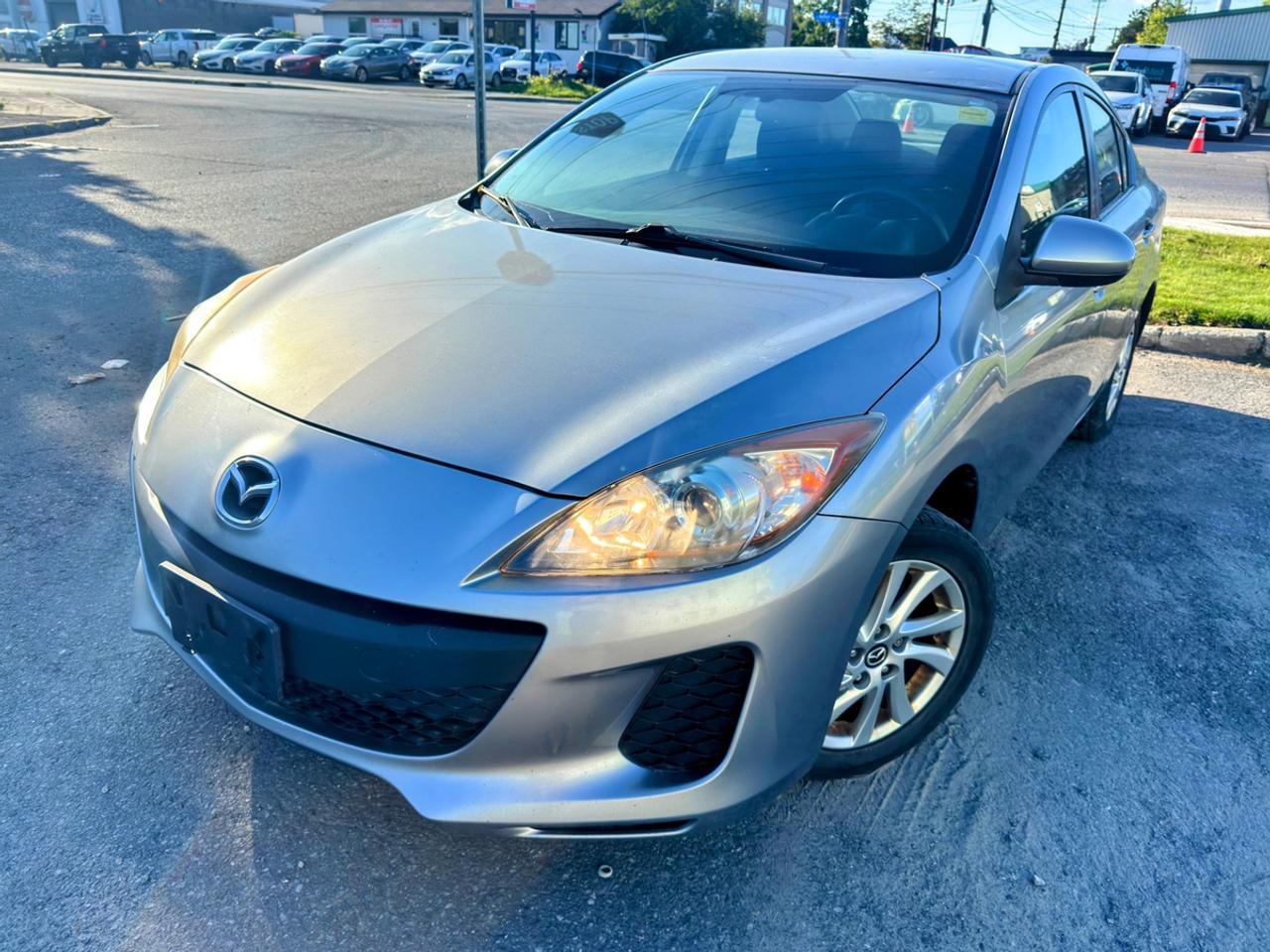 2013 Mazda 3 GS-SKY Photo0