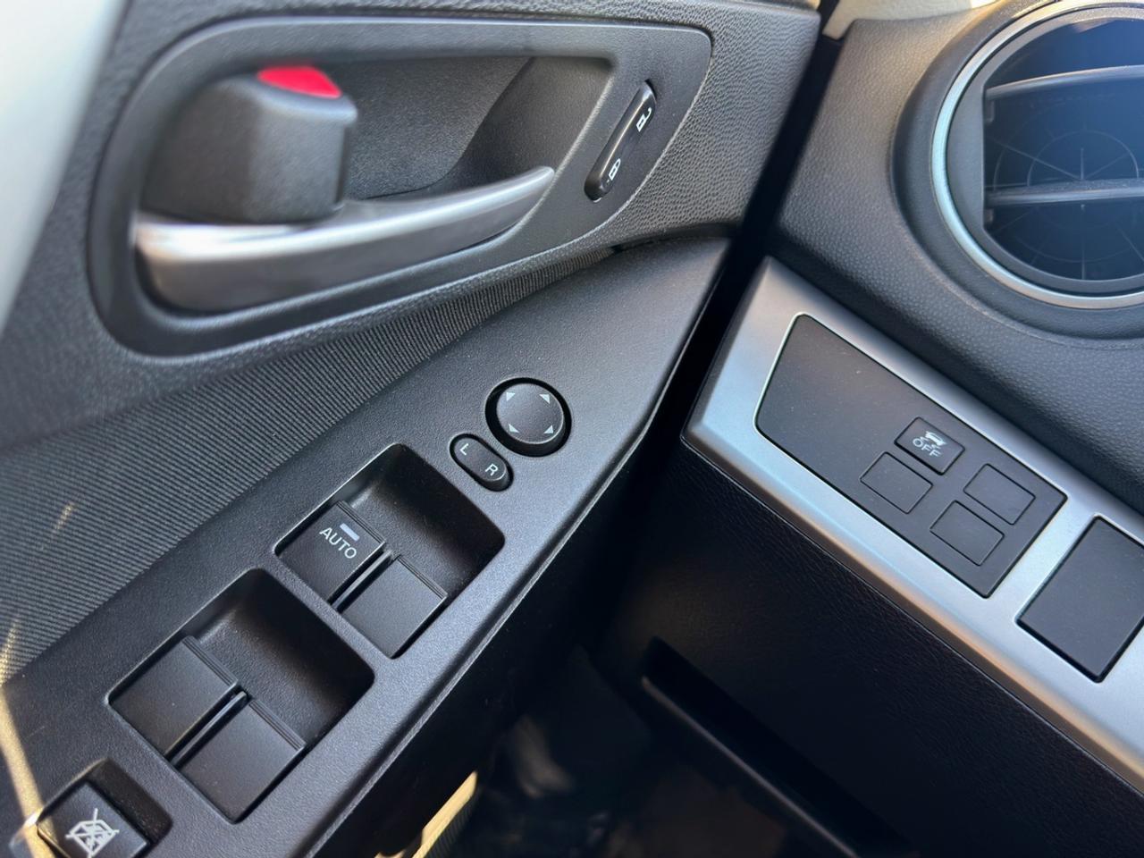 2013 Mazda 3 GS-SKY Photo