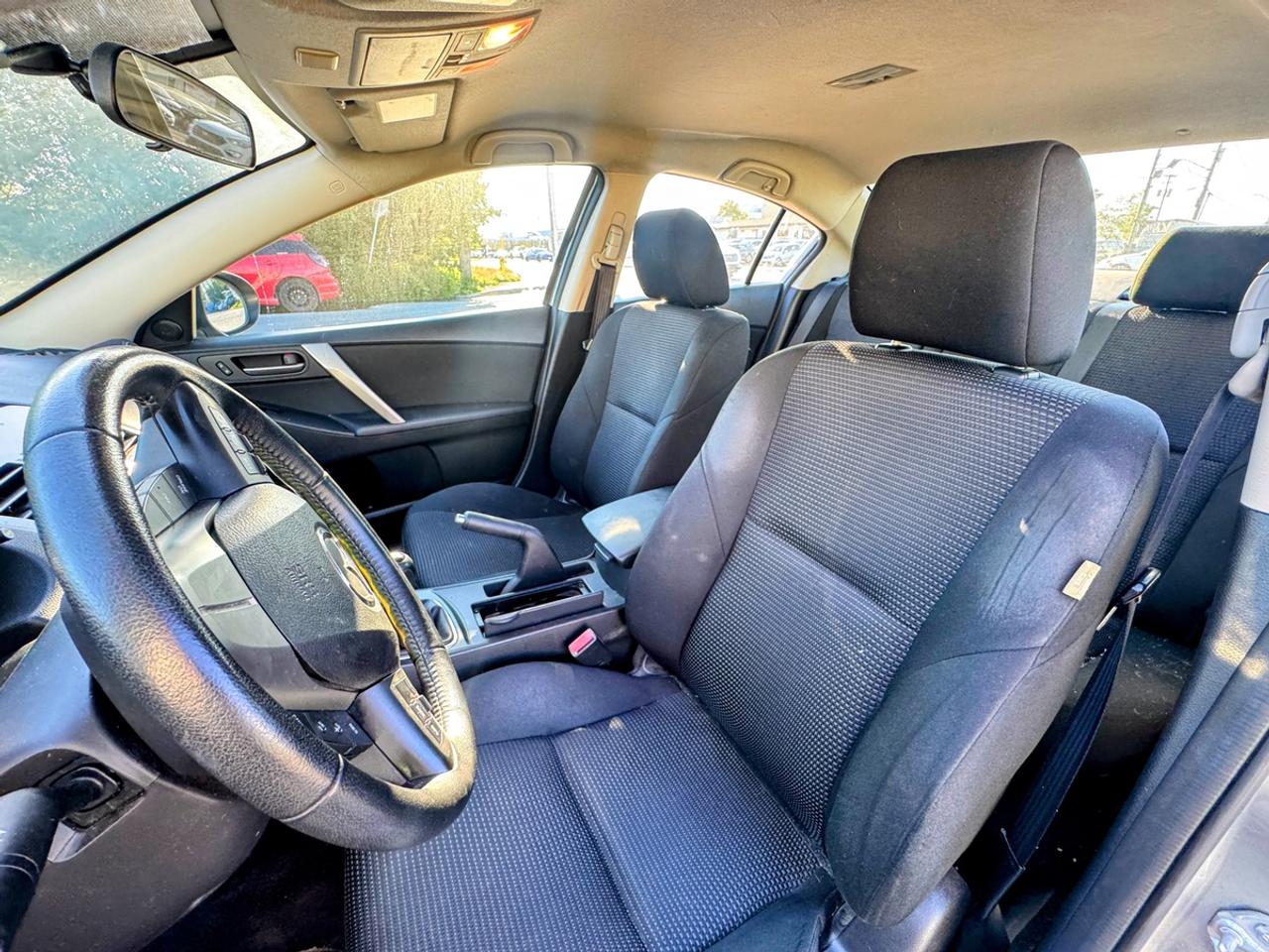 2013 Mazda 3 GS-SKY Photo