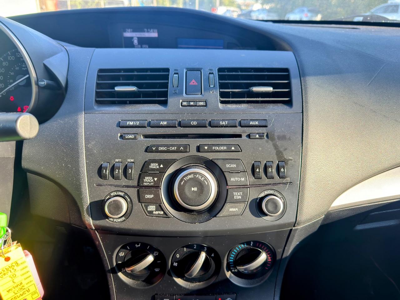 2013 Mazda 3 GS-SKY Photo