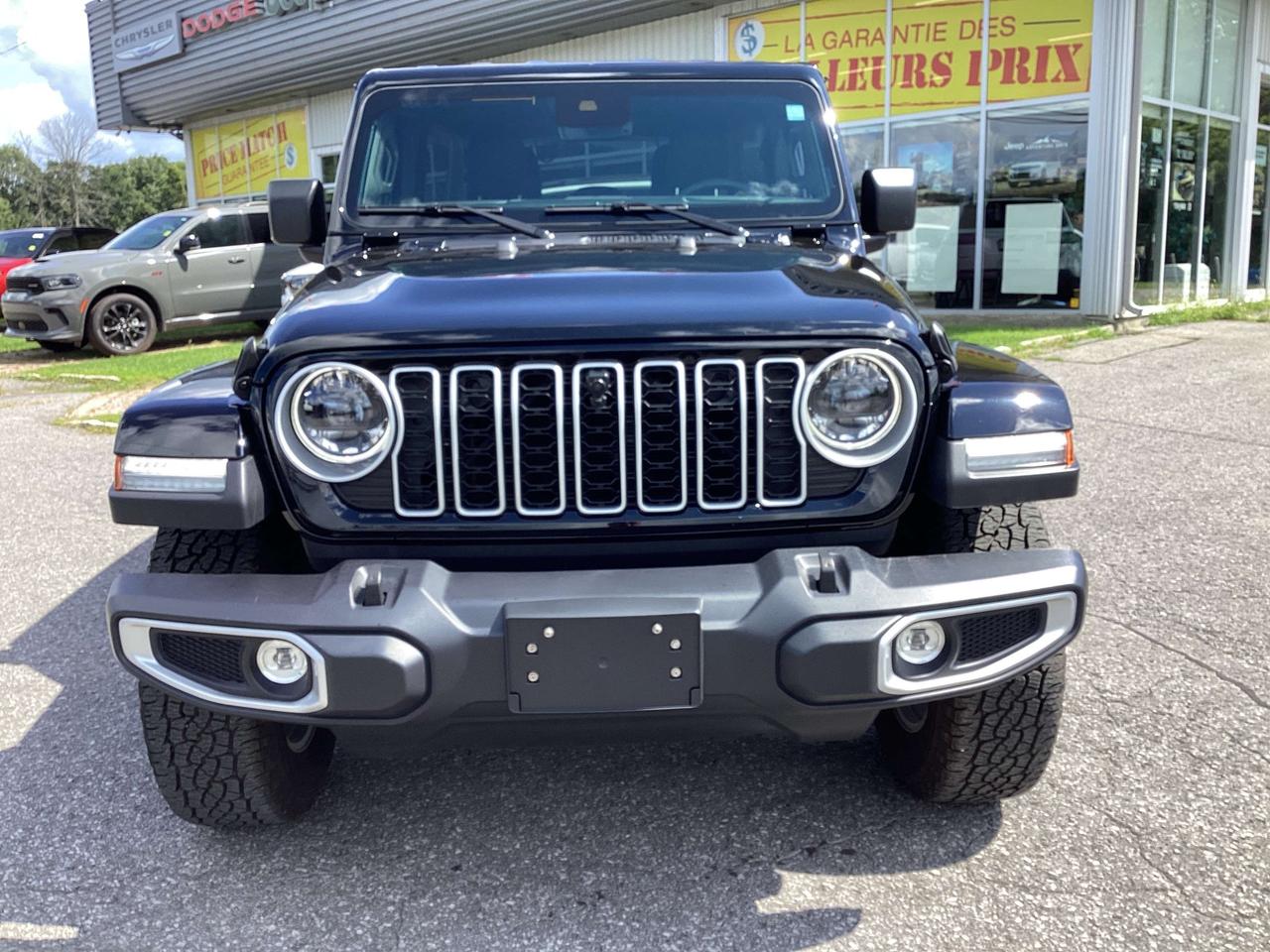 2025 Jeep Wrangler Sahara Photo1
