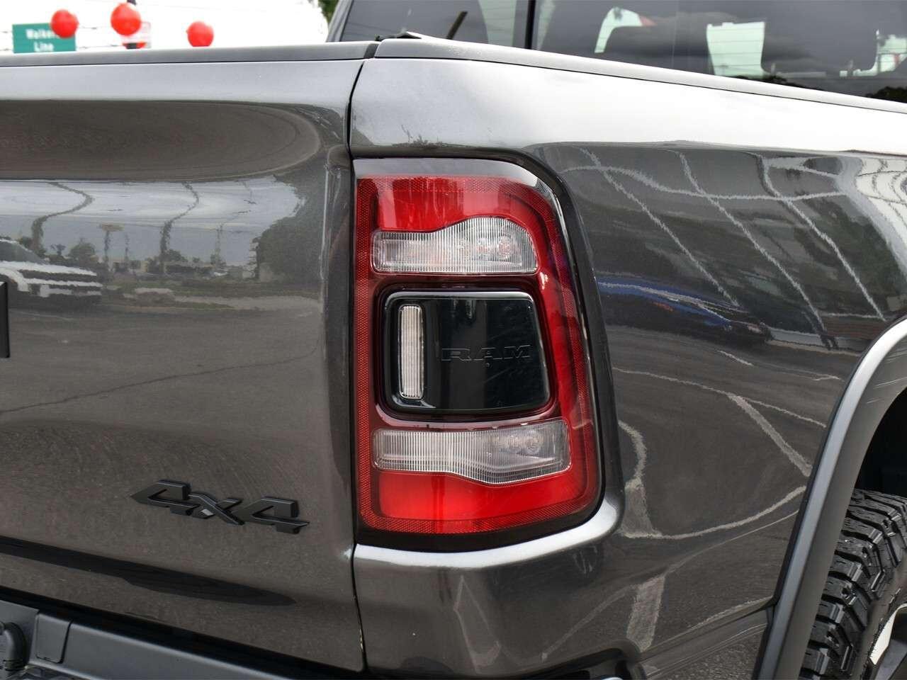 2022 RAM 1500 5.7L HEMI, WELL MAINTAINED, TONNEAU COVER Photo