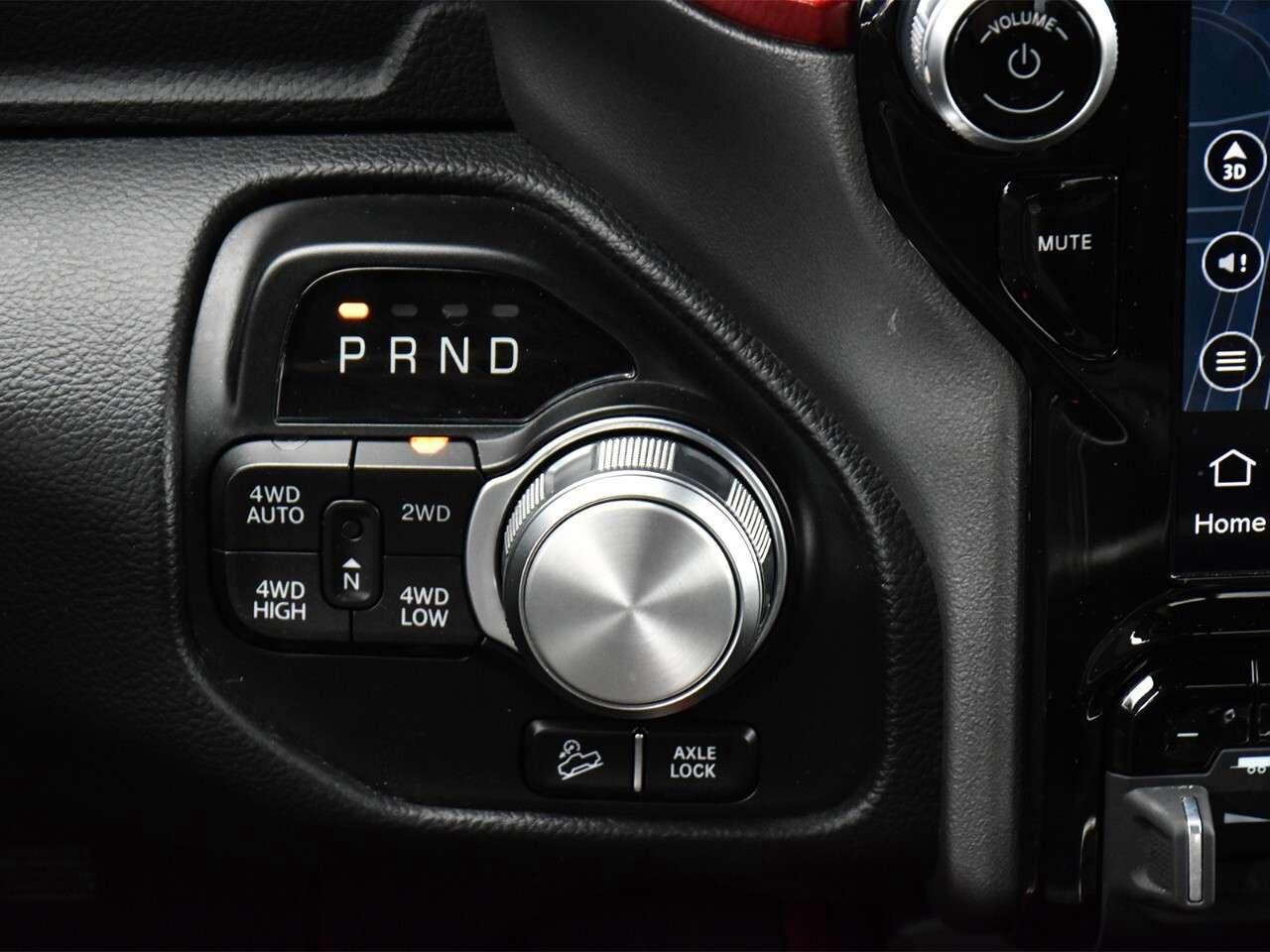 2022 RAM 1500 5.7L HEMI, WELL MAINTAINED, TONNEAU COVER Photo