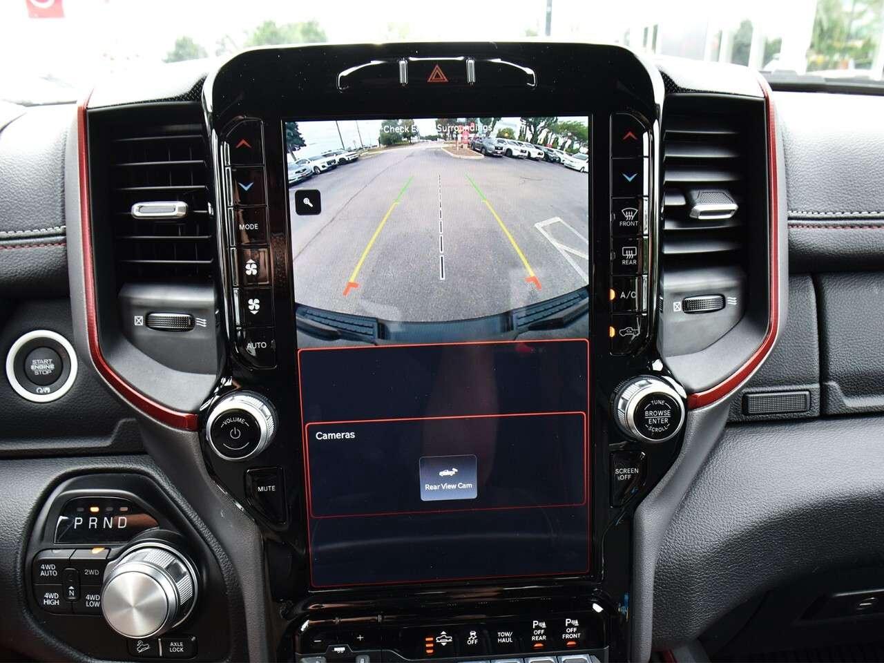2022 RAM 1500 5.7L HEMI, WELL MAINTAINED, TONNEAU COVER Photo