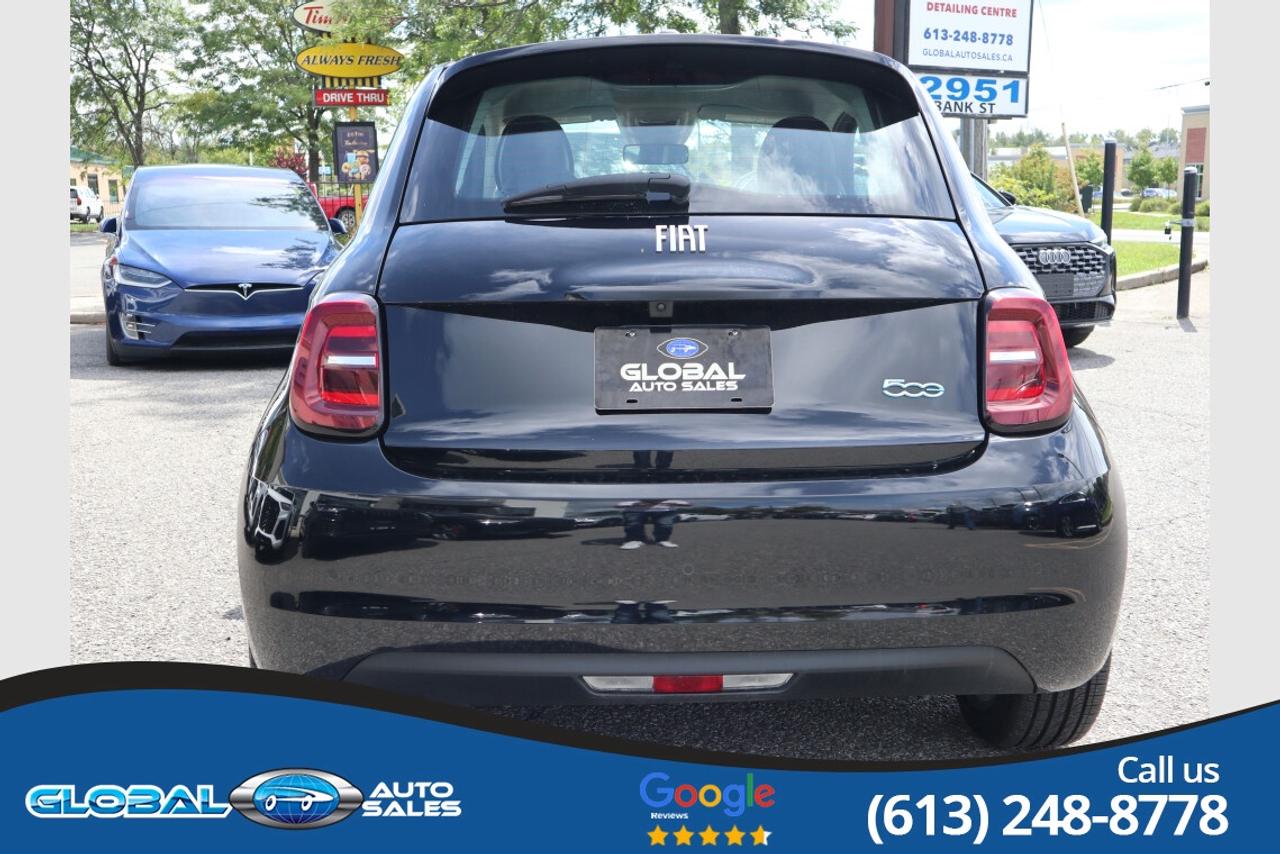 2025 Fiat 500E (Red) Photo