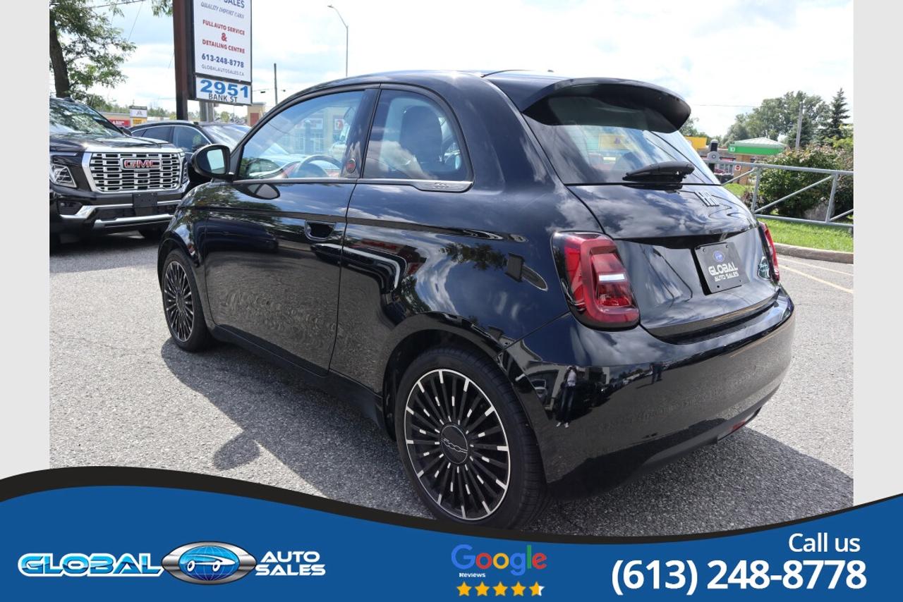 2025 Fiat 500E (Red) Photo