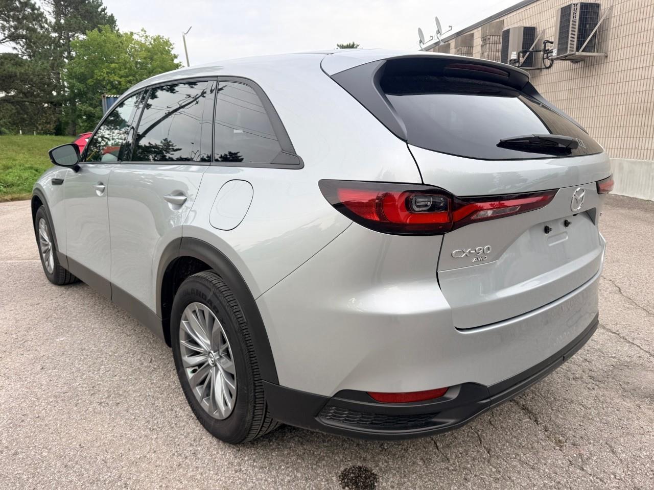 2024 Mazda CX-90 MHEV GS-L 4dr i-ACTIV All-Wheel Drive Sport Utility Photo3