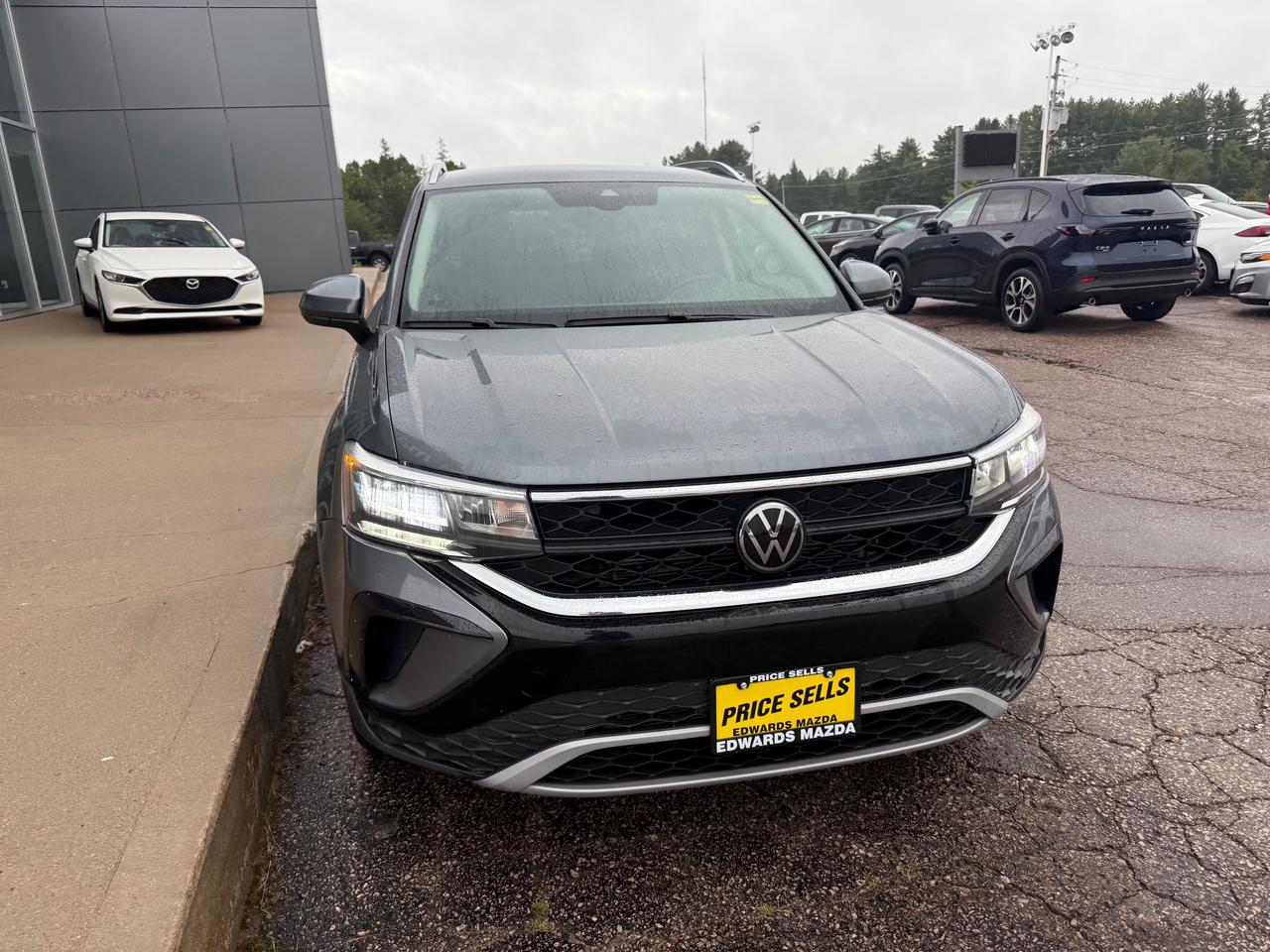2024 Volkswagen Taos Comfortline 4dr Front-Wheel Drive Photo