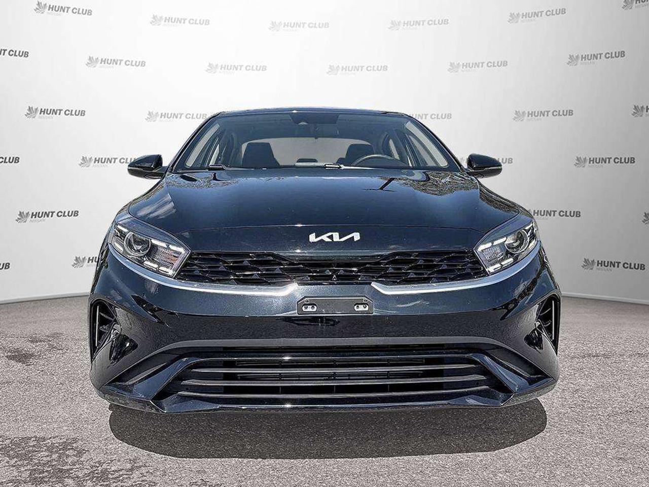 2023 Kia Forte GT-Line Photo