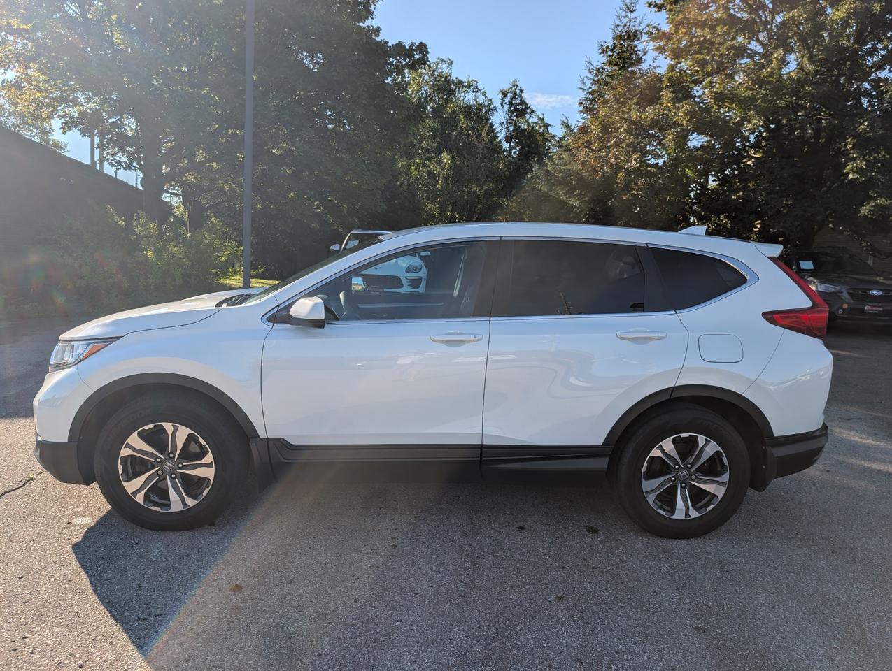 2018 Honda CR-V LX 4dr All-wheel Drive Photo2
