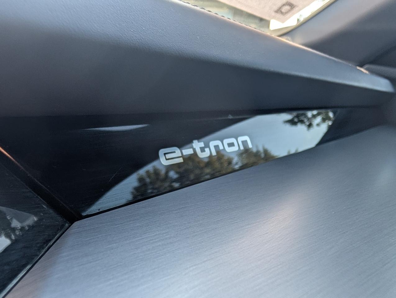 2022 Audi E-Tron 55 Technik 4dr All-Wheel Drive quattro Sport Utility Photo