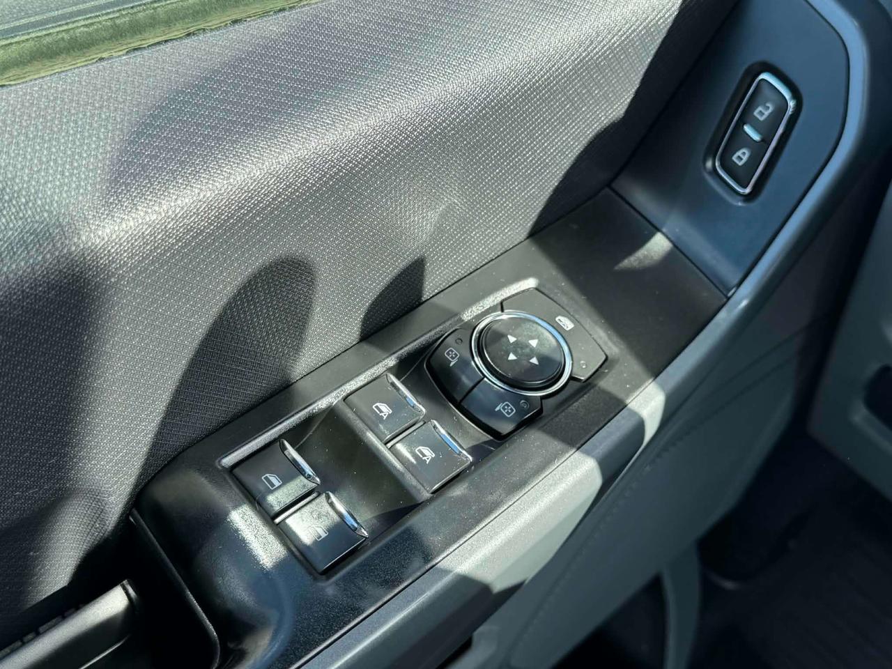 2022 Ford F-150 XL W/ SPACE CAP 4x4 Certified Photo
