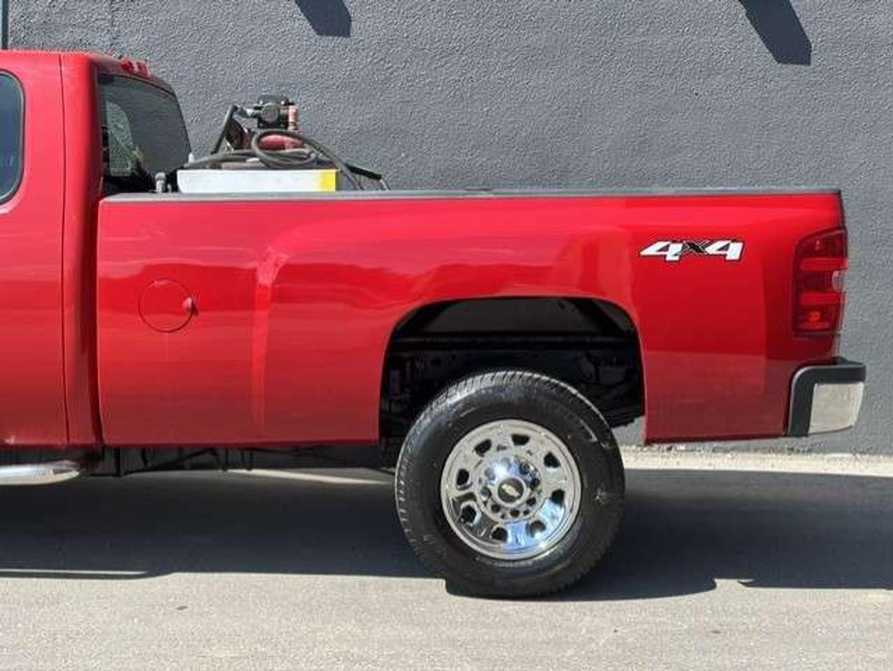 2012 Chevrolet Silverado 3500 4X4 **WESTERN SNOW PLOW-ONLY 45,000KM-CERTIFIED** Photo
