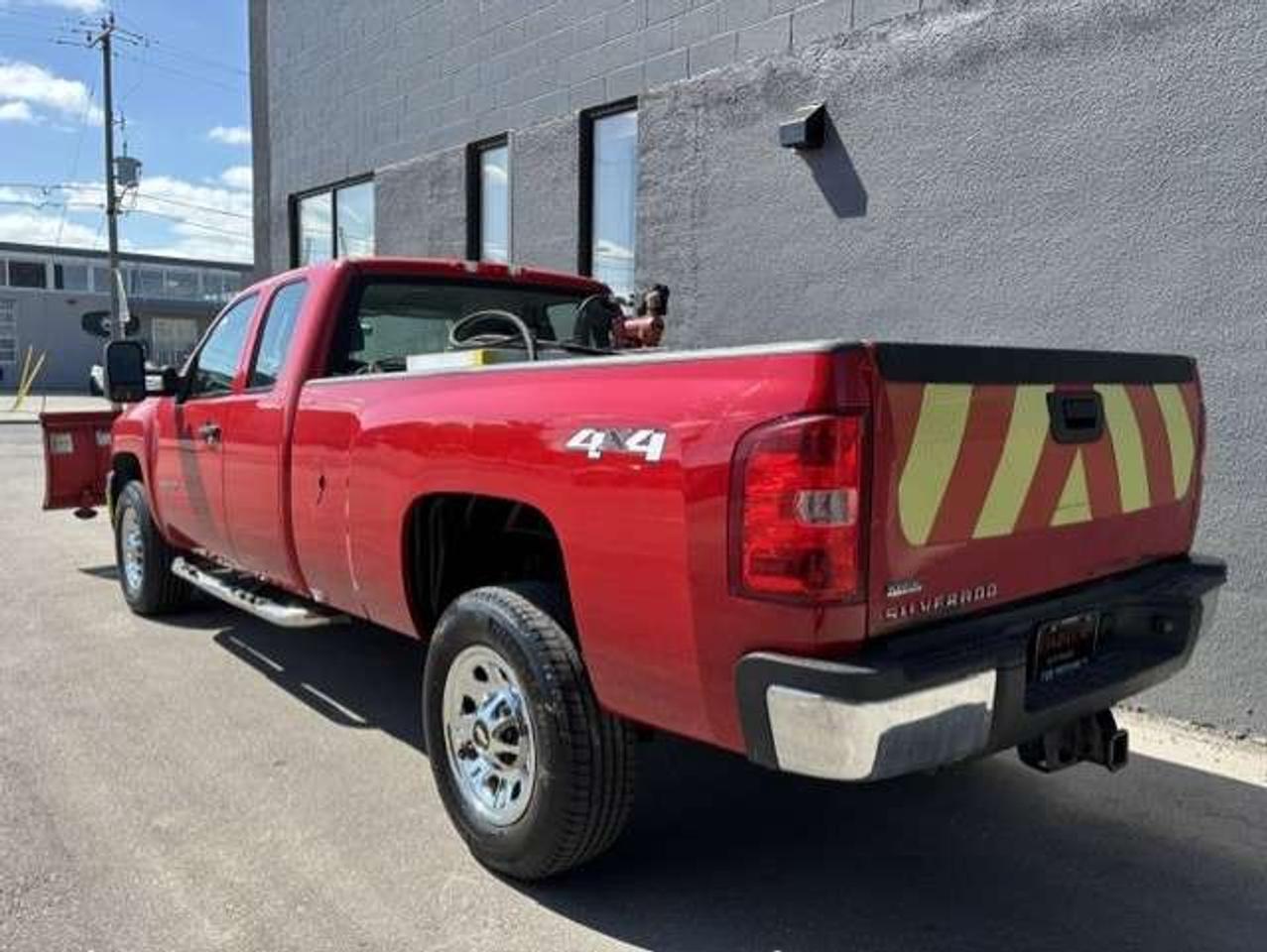 2012 Chevrolet Silverado 3500 4X4 **WESTERN SNOW PLOW-ONLY 45,000KM-CERTIFIED** Photo
