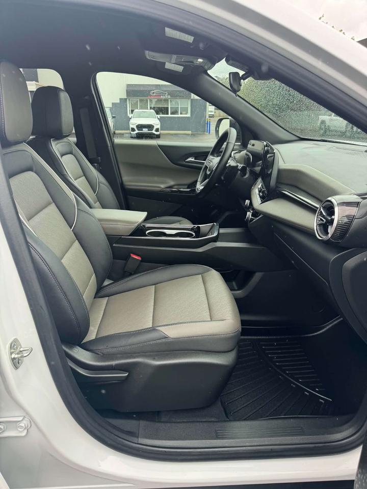2025 Chevrolet Equinox AWD LT - LOW KM - CERTIFIED Photo