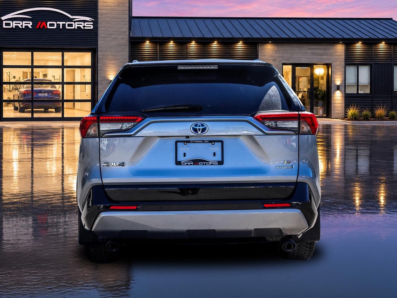 2022 Toyota RAV4 Hybrid Hybrid XSE Photo3
