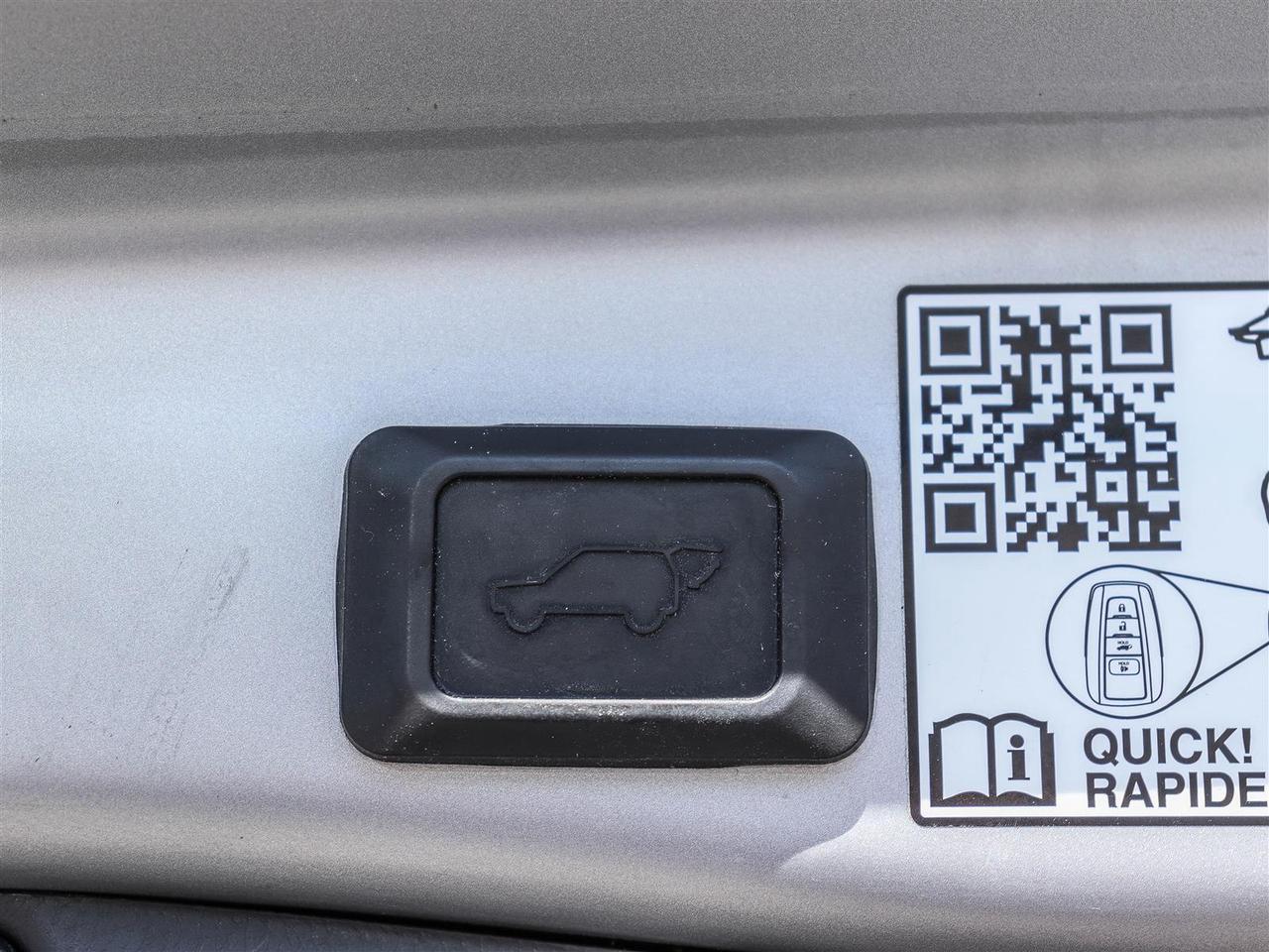 2022 Toyota RAV4 Hybrid Hybrid XSE Photo