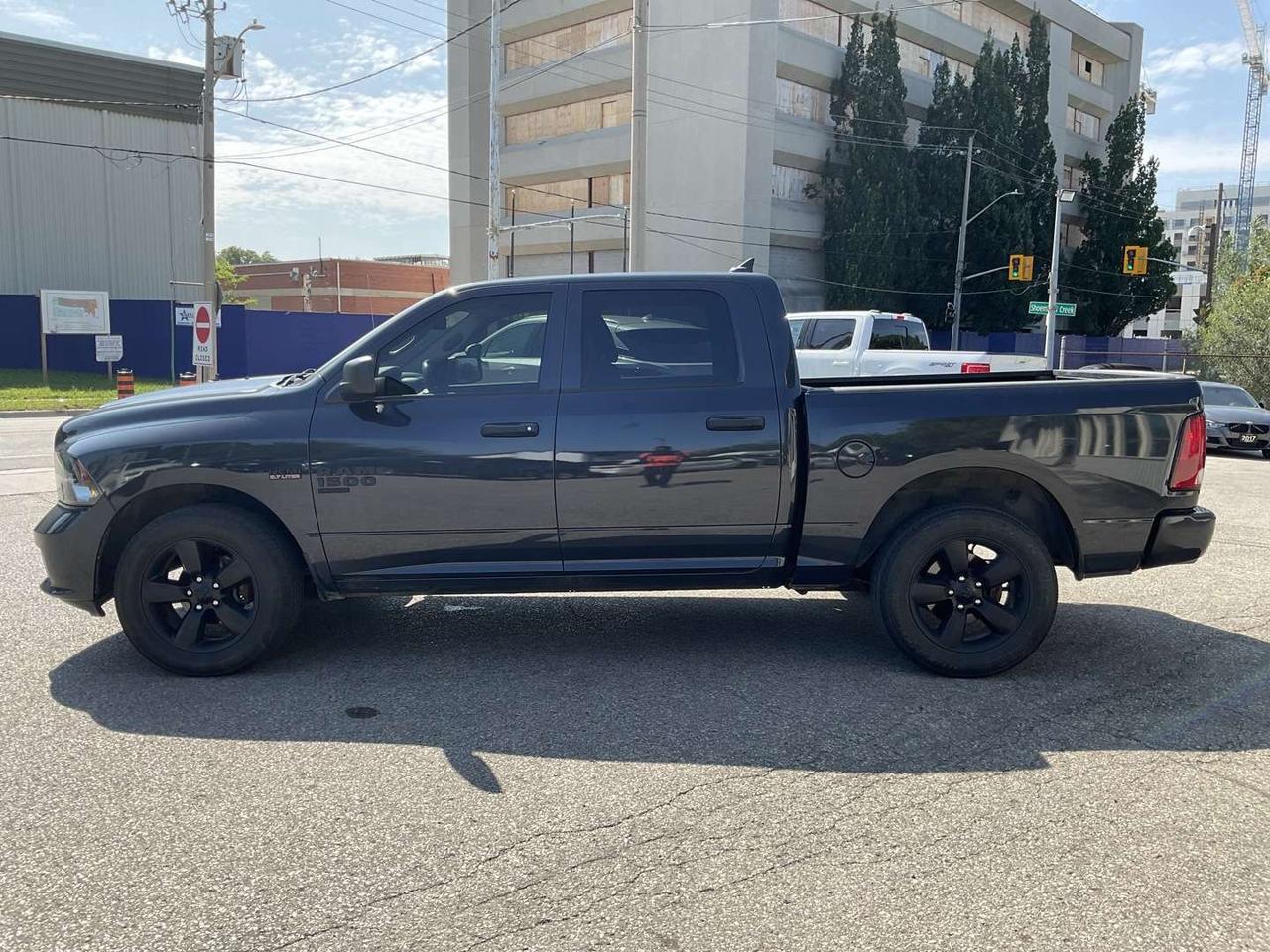 2020 RAM 1500 Express Crew Cab SWB 4WD - HEMI! BACK-UP CAM! REMOTE START! HTD SEATS! Photo